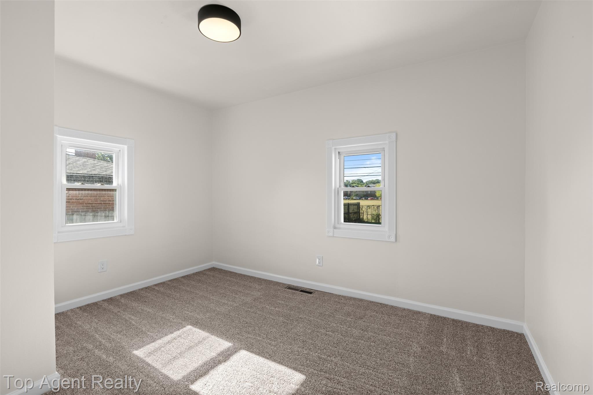 22228 Bon Heur Street Property Photo 23