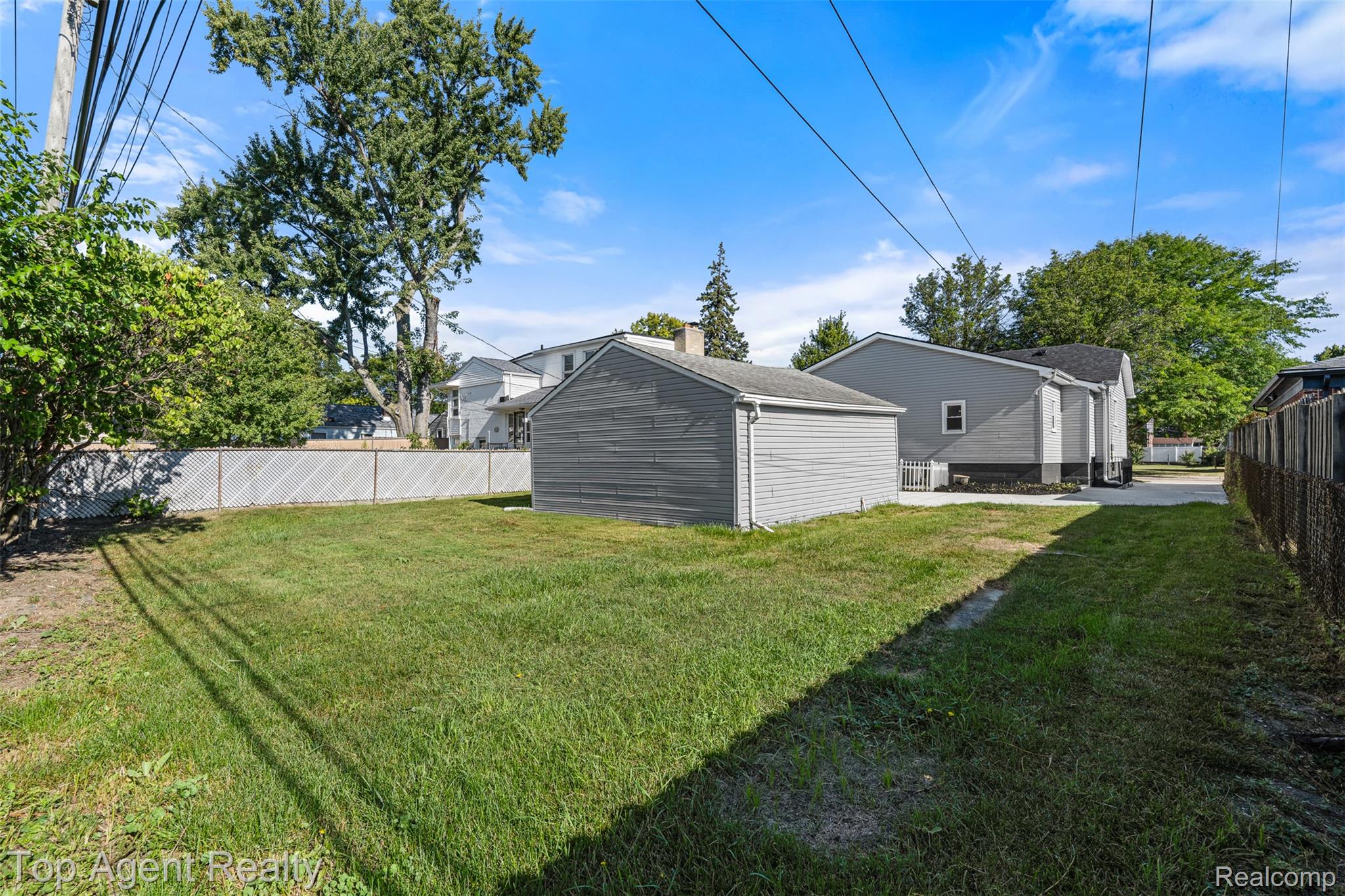 22228 Bon Heur Street Property Photo 33