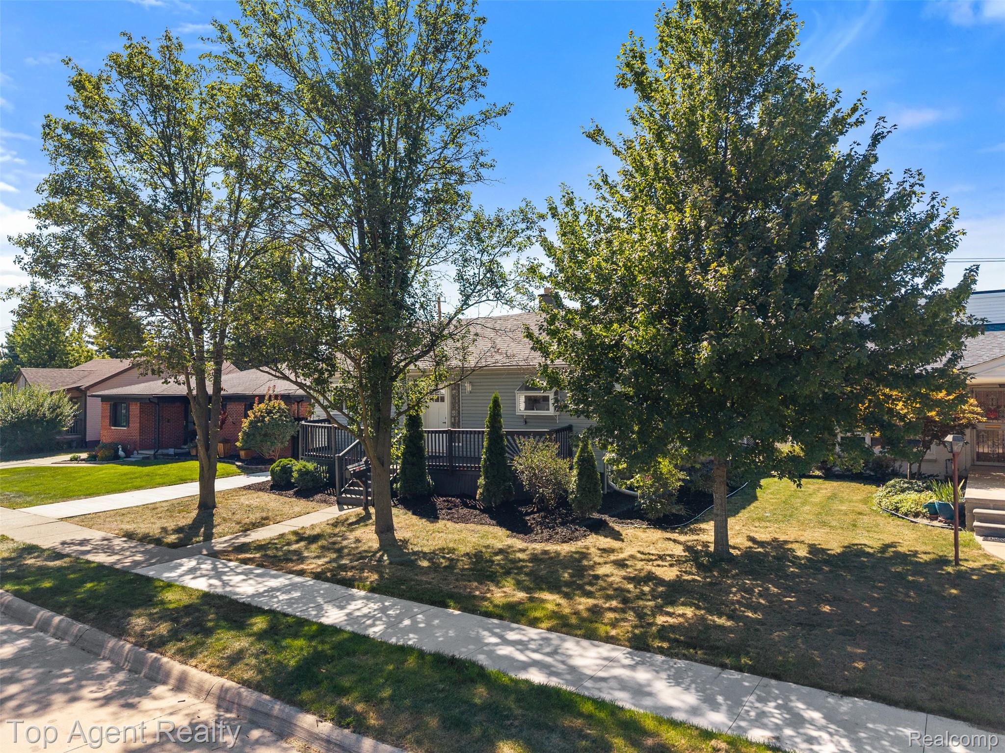22228 Bon Heur Street Property Photo 39