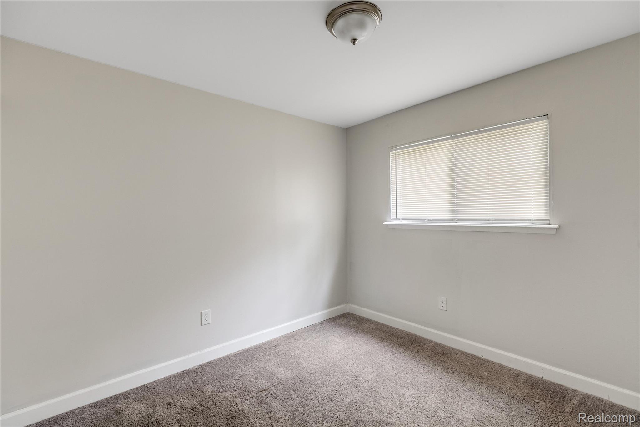 15824 Dacosta Street Property Photo 11