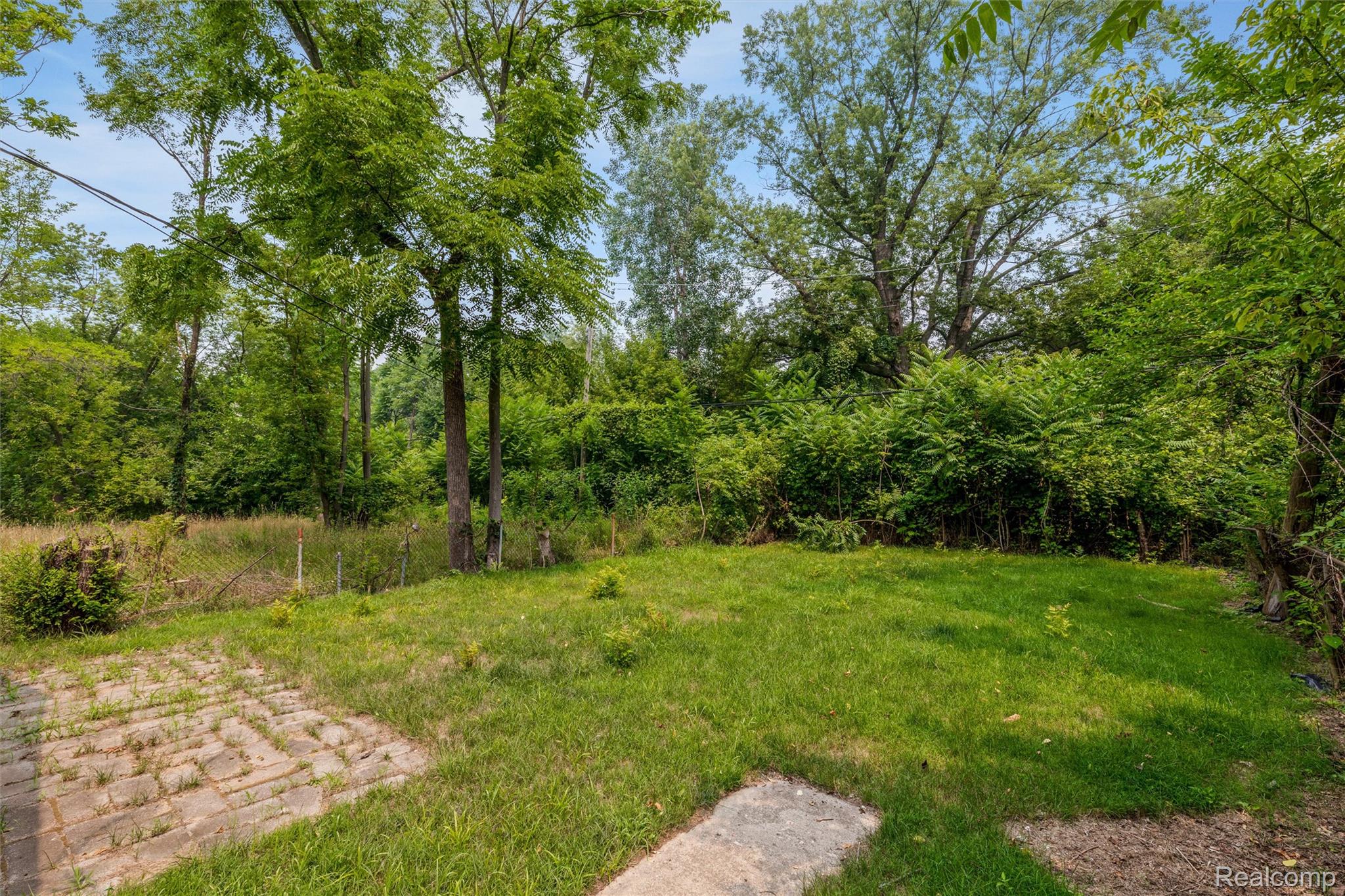 15824 Dacosta Street Property Photo 17