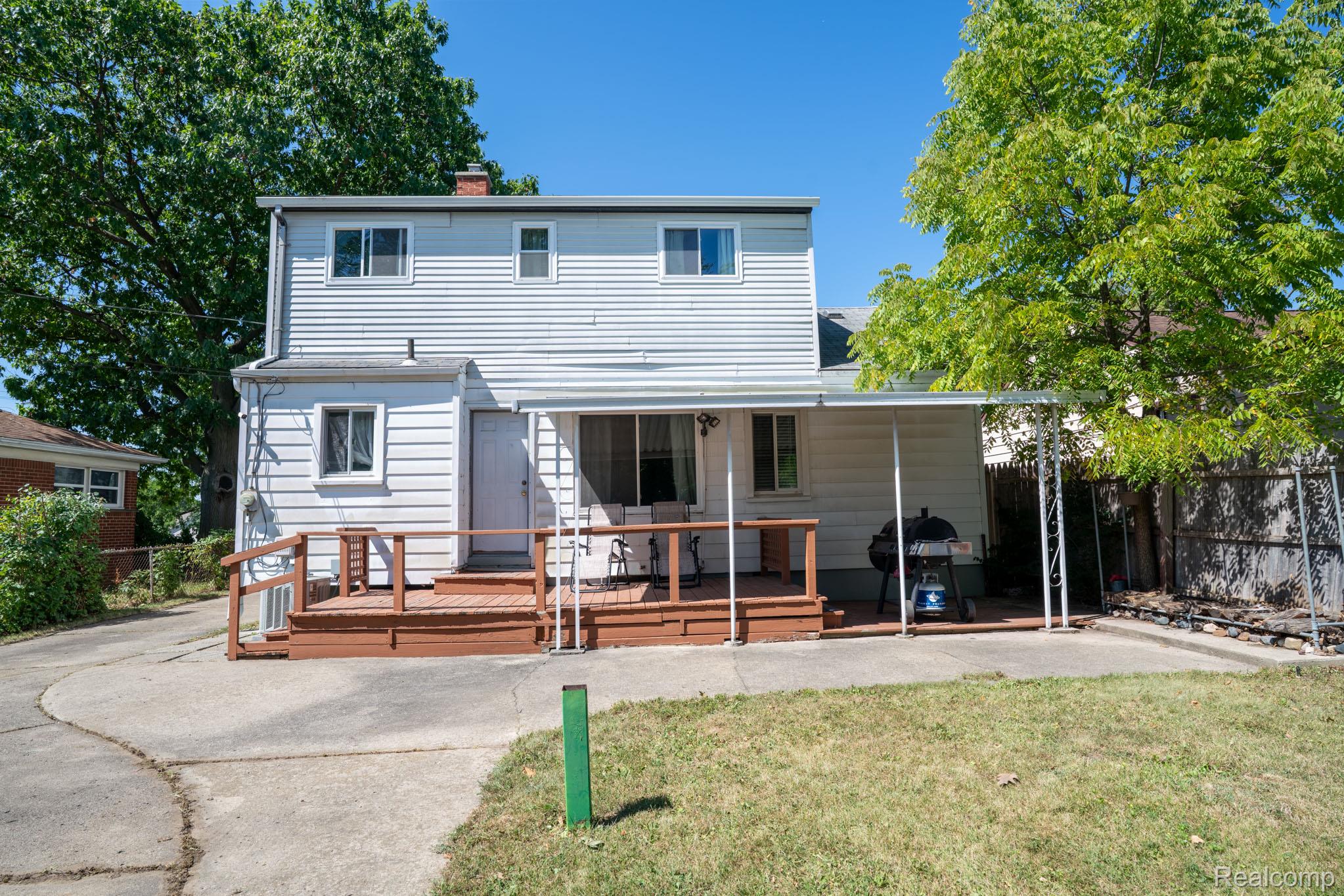 17157 Matthews Street Property Photo 22