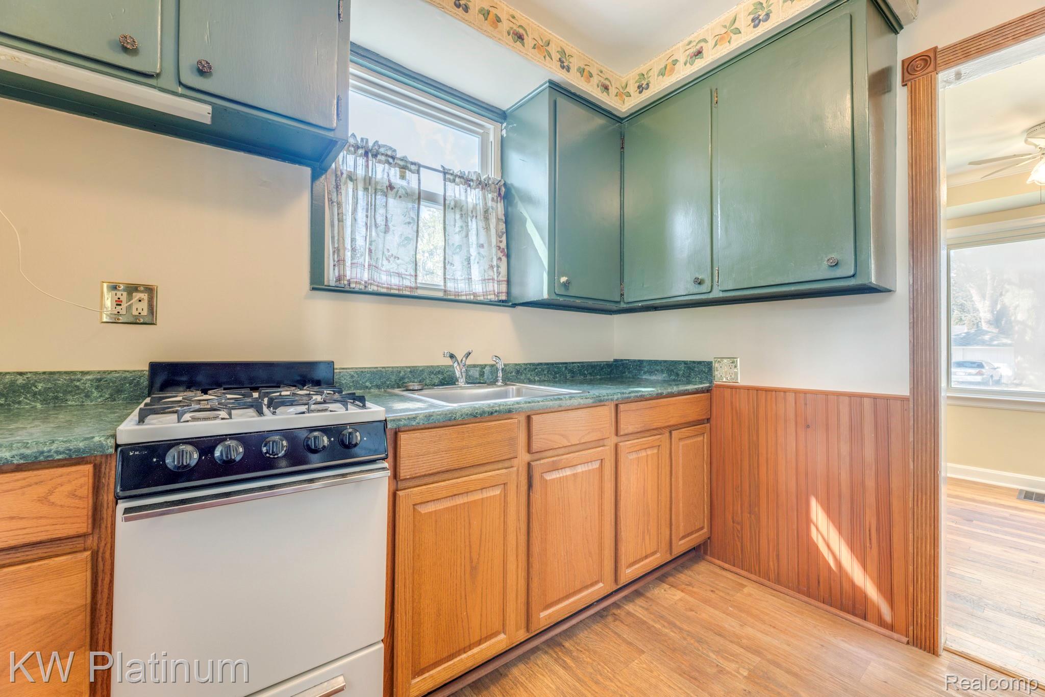 3310 Poplar Street Property Photo 6