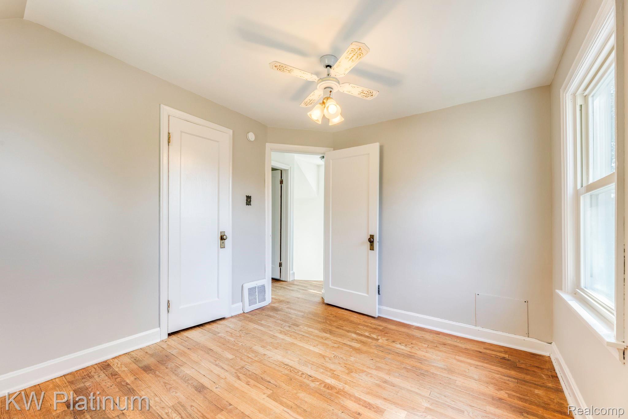 3310 Poplar Street Property Photo 11