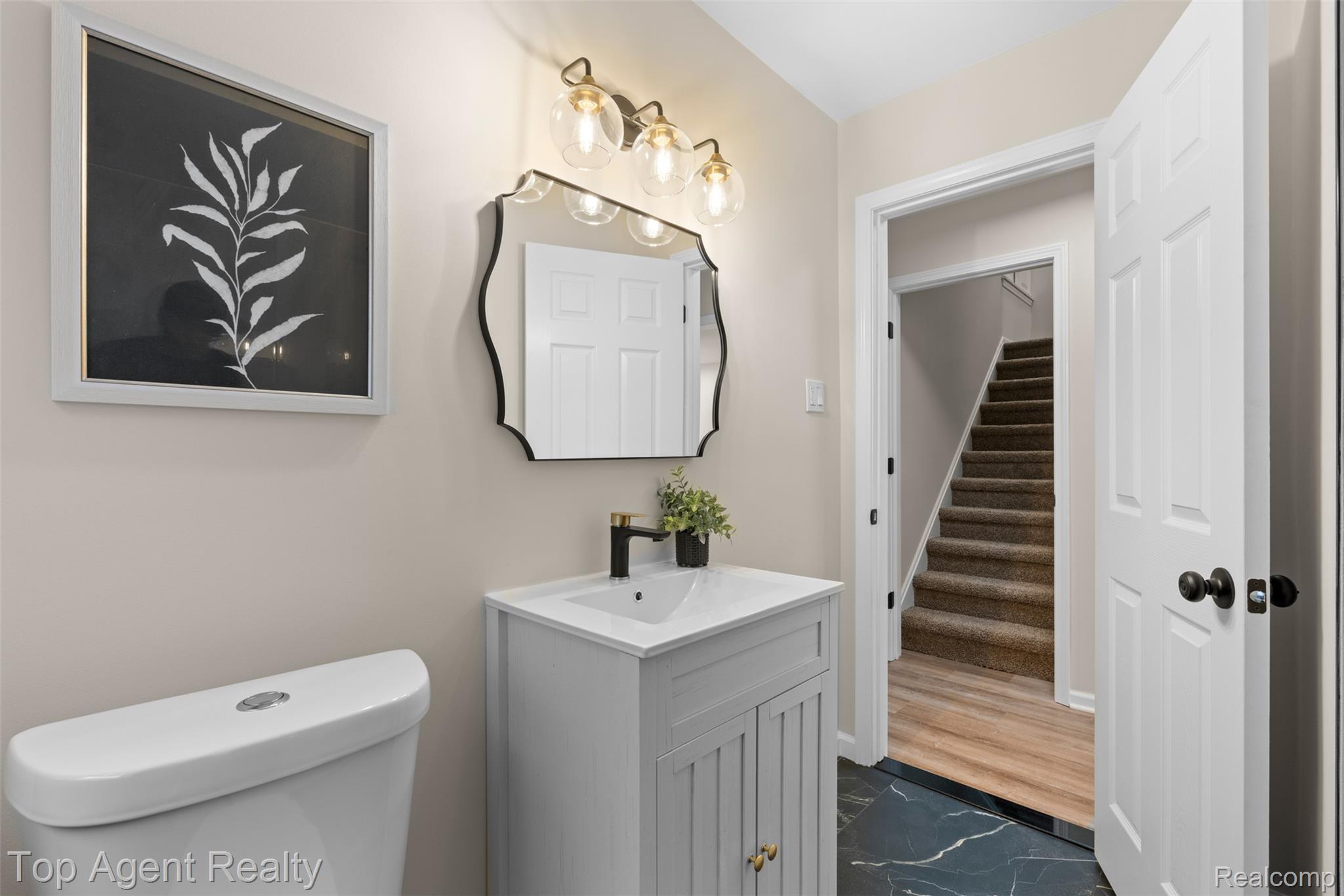 3323 Gardner Avenue Property Photo 15