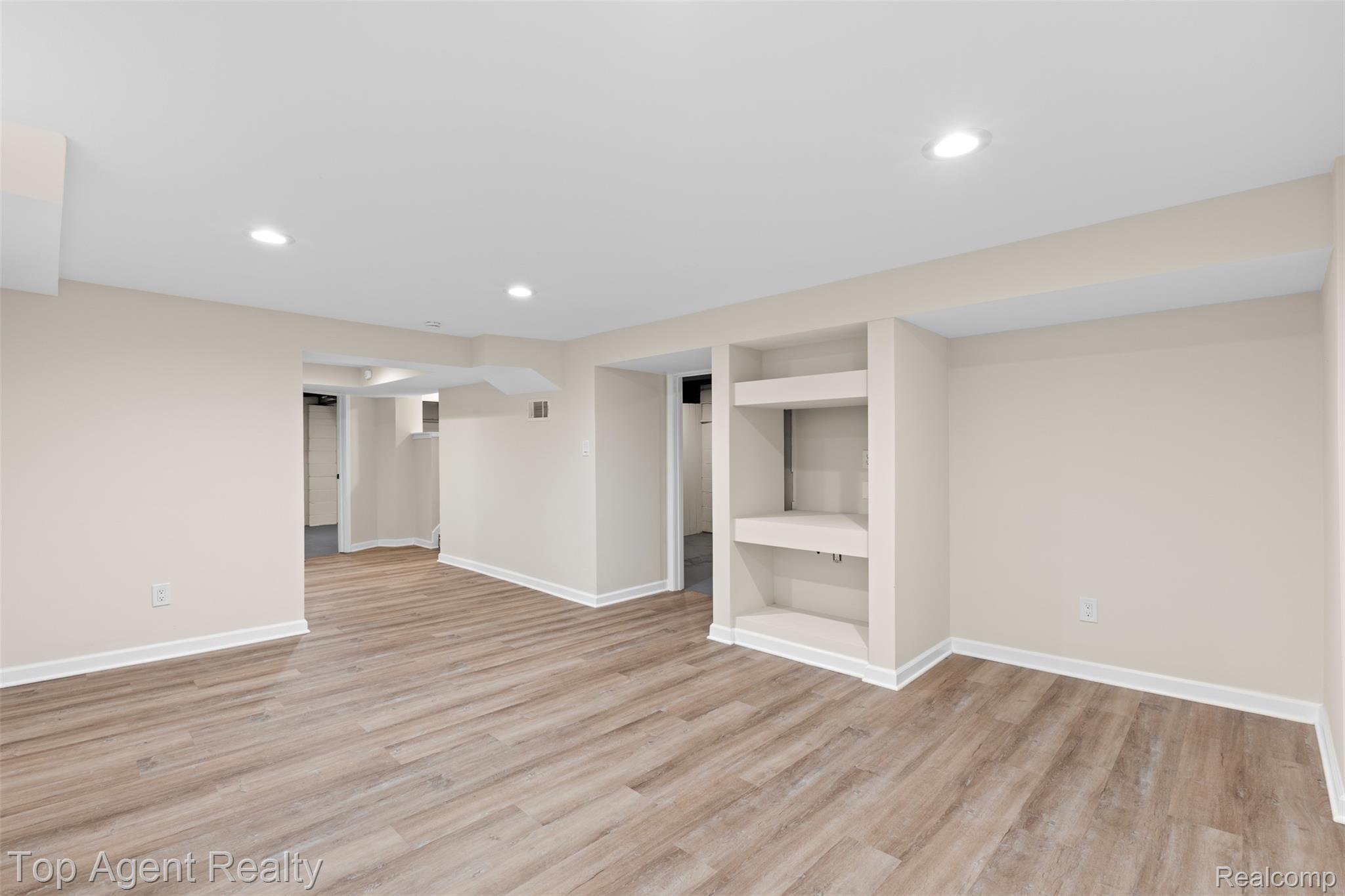 3323 Gardner Avenue Property Photo 30