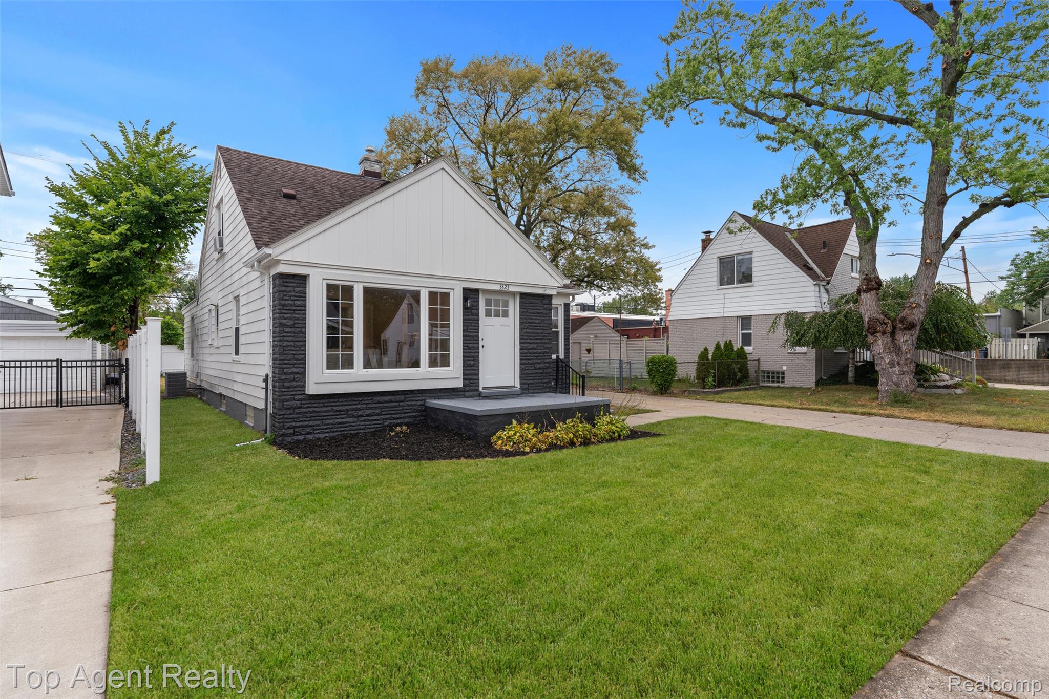 3323 Gardner Avenue Property Photo 51