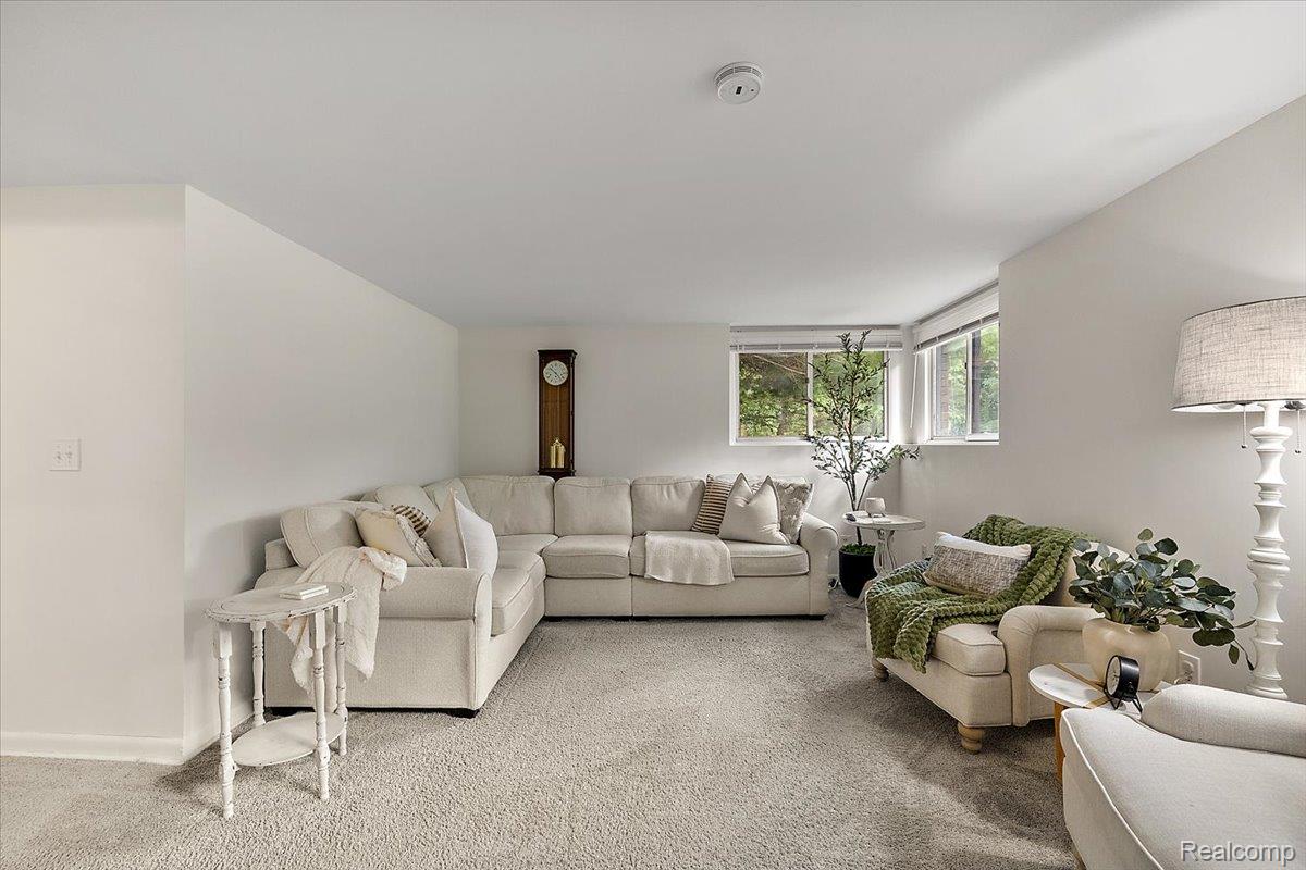 7710 Richardson Road Property Photo 49