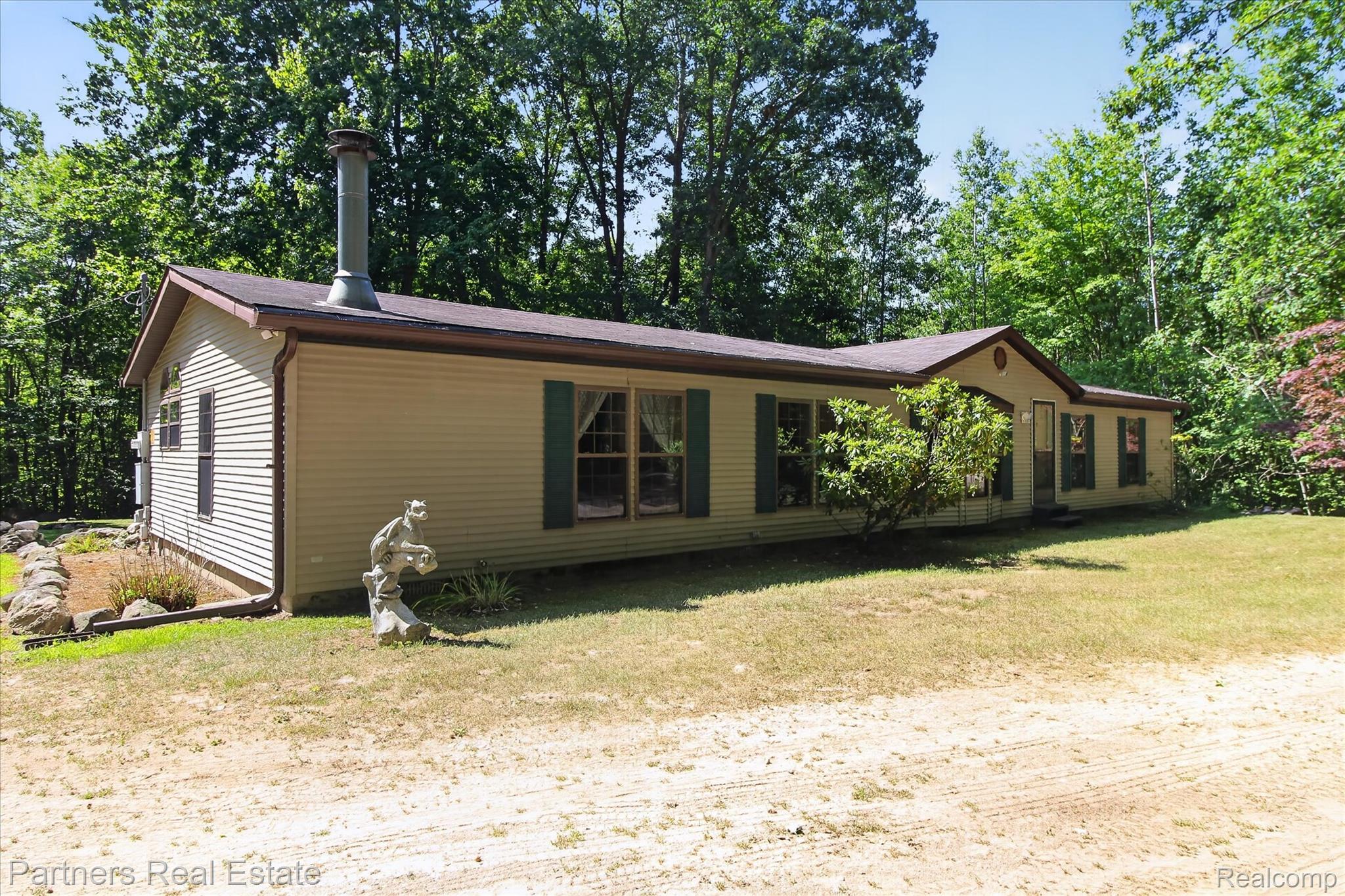 5755 W Herrick Road Property Photo 2