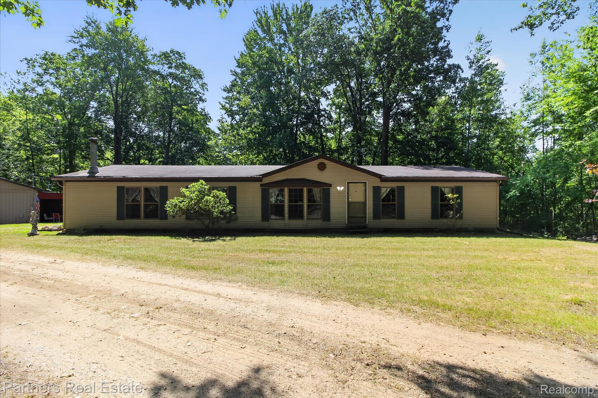5755 W Herrick Road Property Photo 3