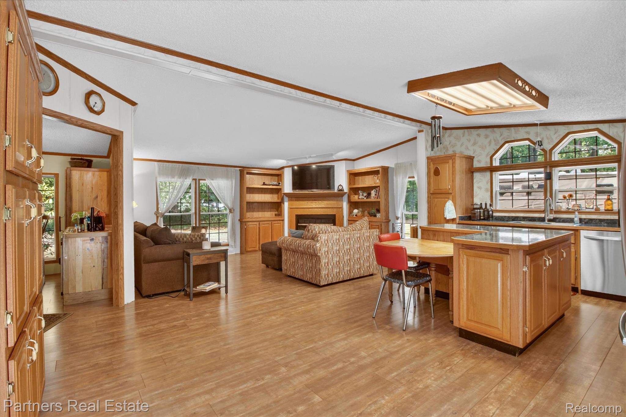 5755 W Herrick Road Property Photo 10