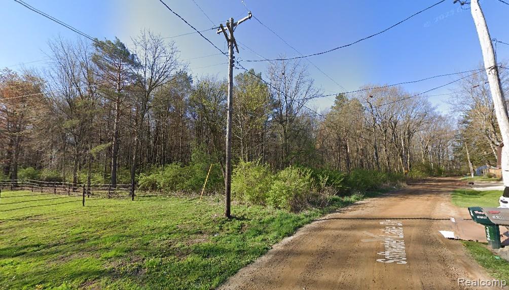12195 Softwater Lake Dr Property Photo 2