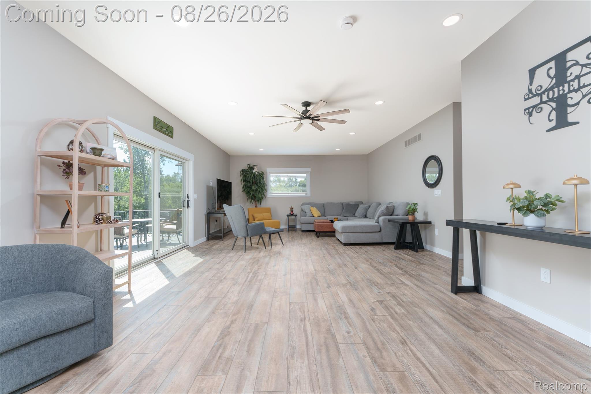 454 E Shore Drive Property Photo 20