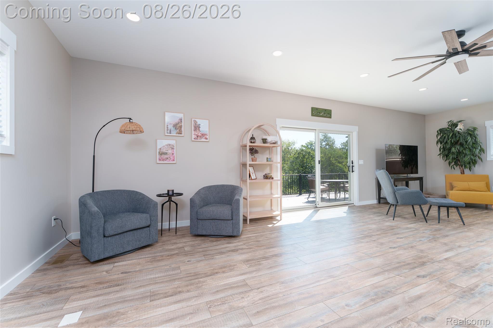 454 E Shore Drive Property Photo 21