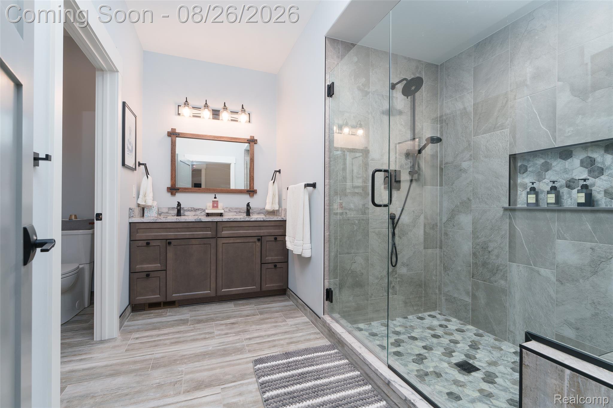 454 E Shore Drive Property Photo 27