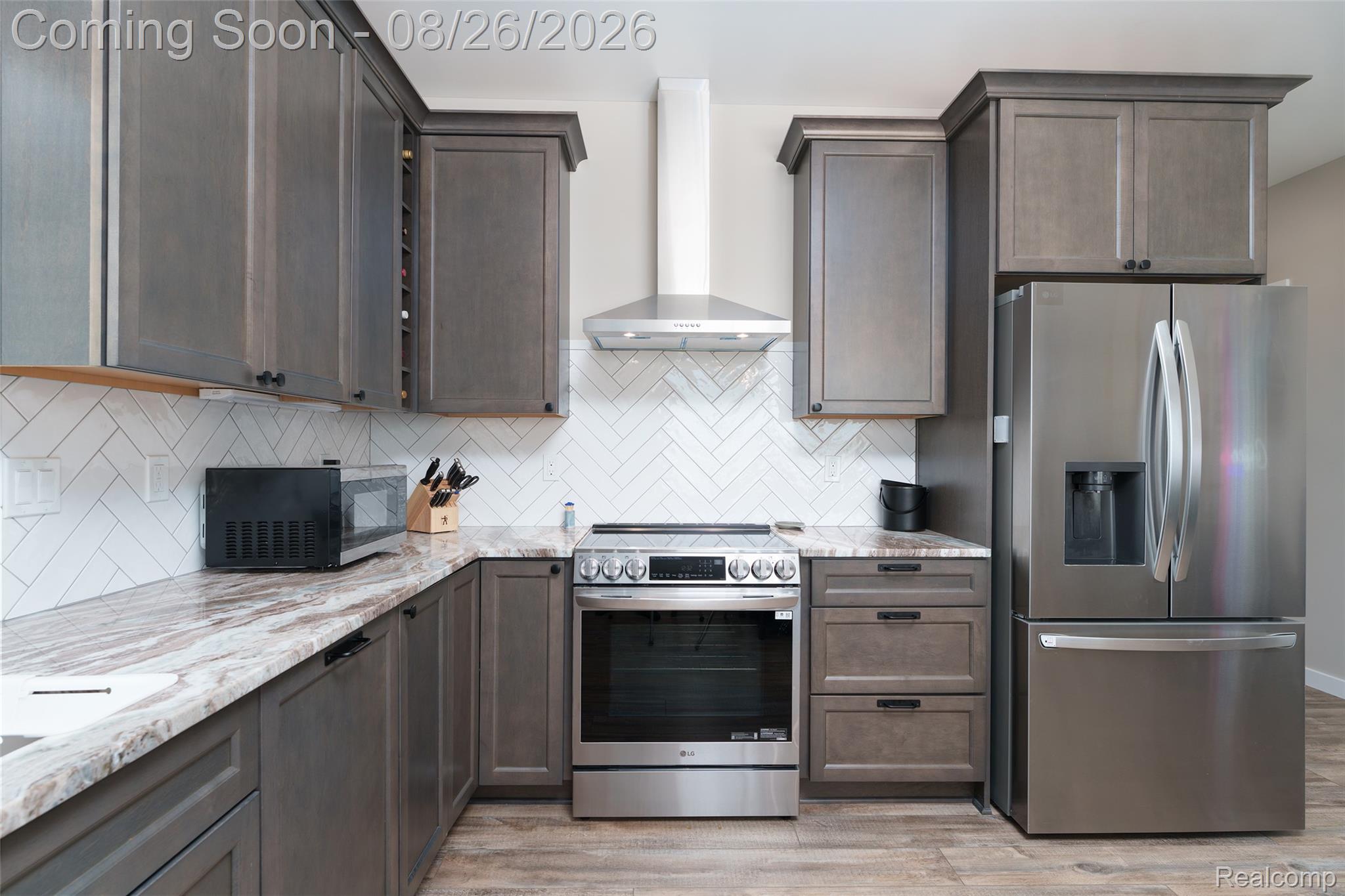 454 E Shore Drive Property Photo 36