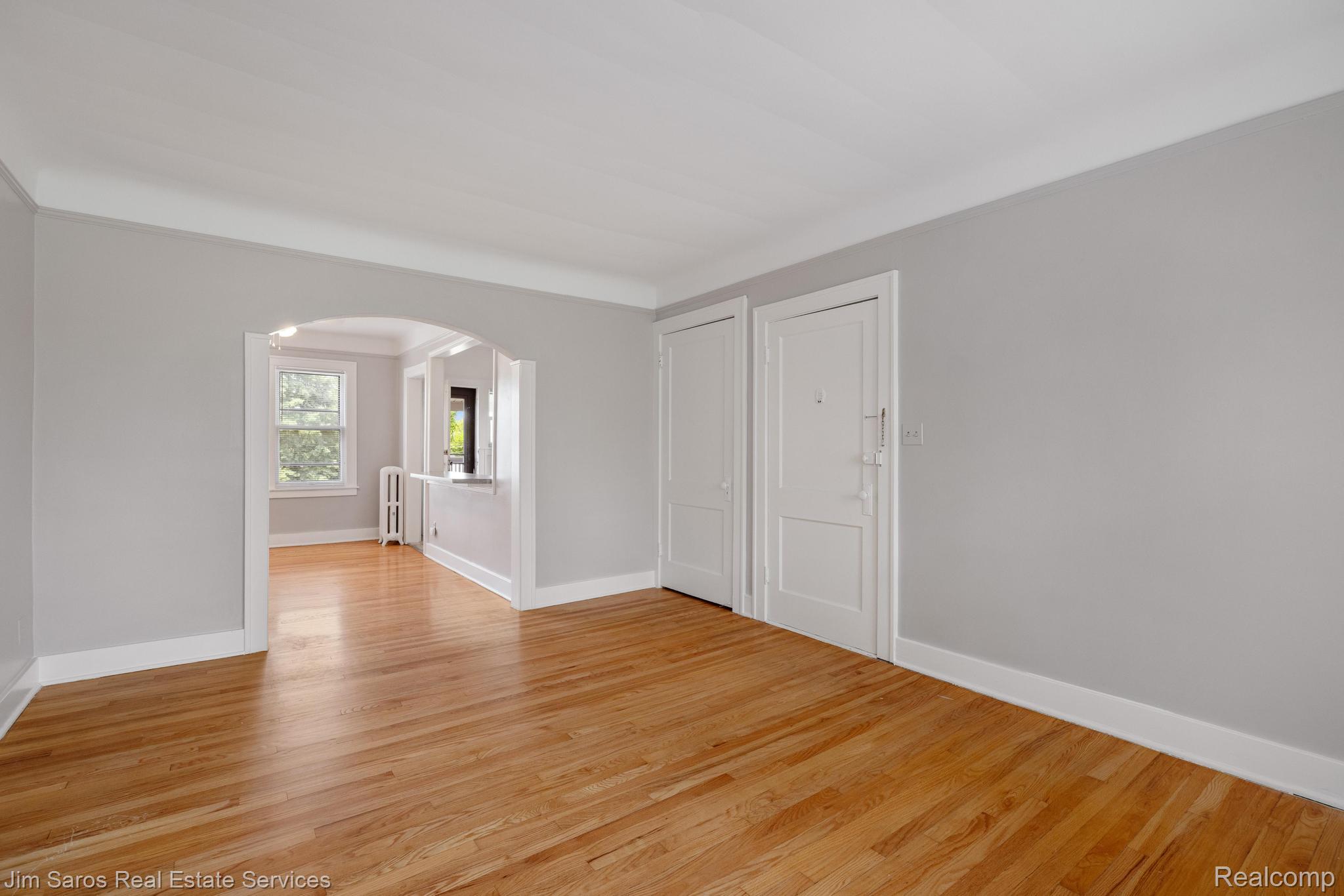 15111 E Vernor Highway Property Photo 2
