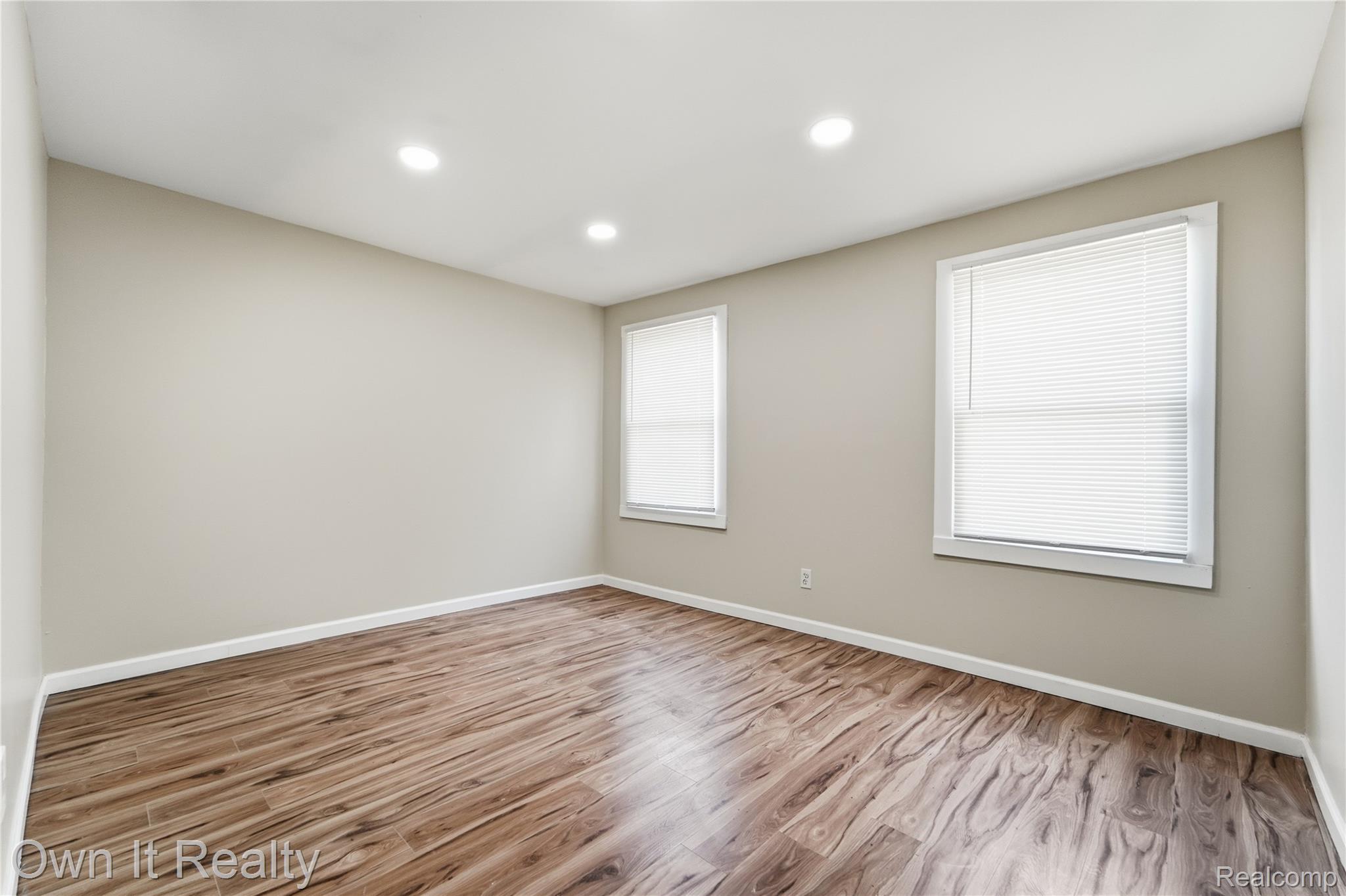 9207 Stout Street Property Photo 18