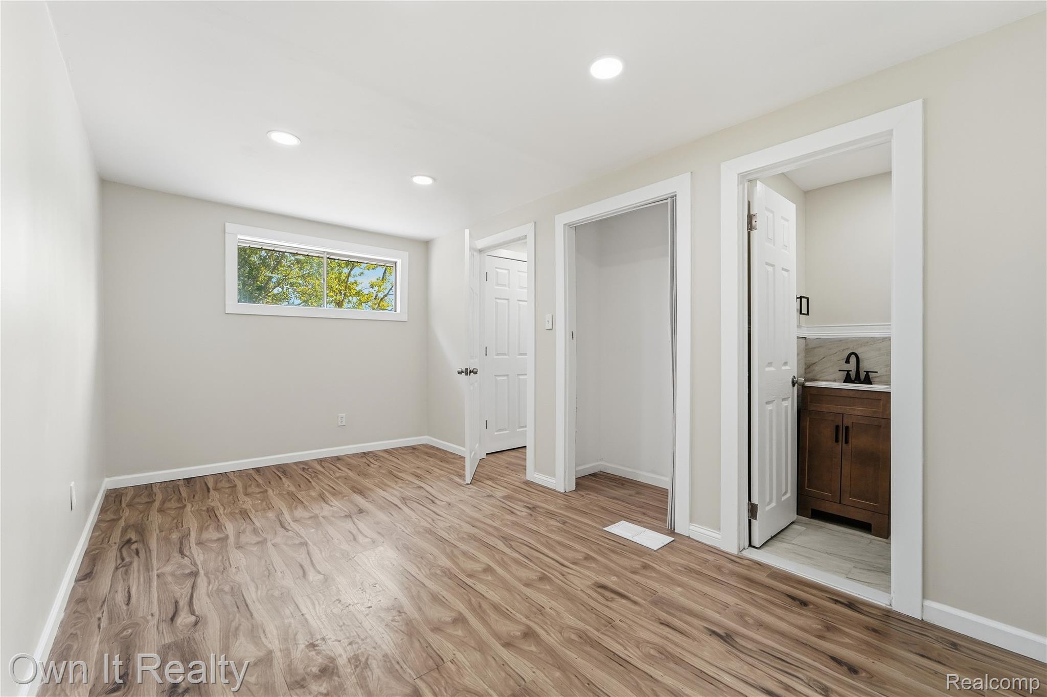 9207 Stout Street Property Photo 21