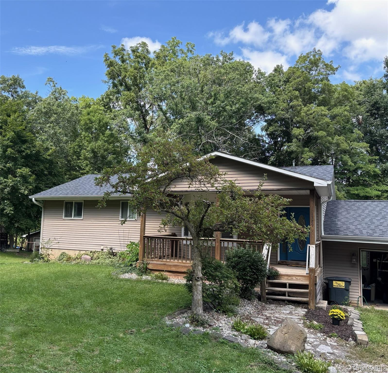 12389 White Lake Road Property Photo 1