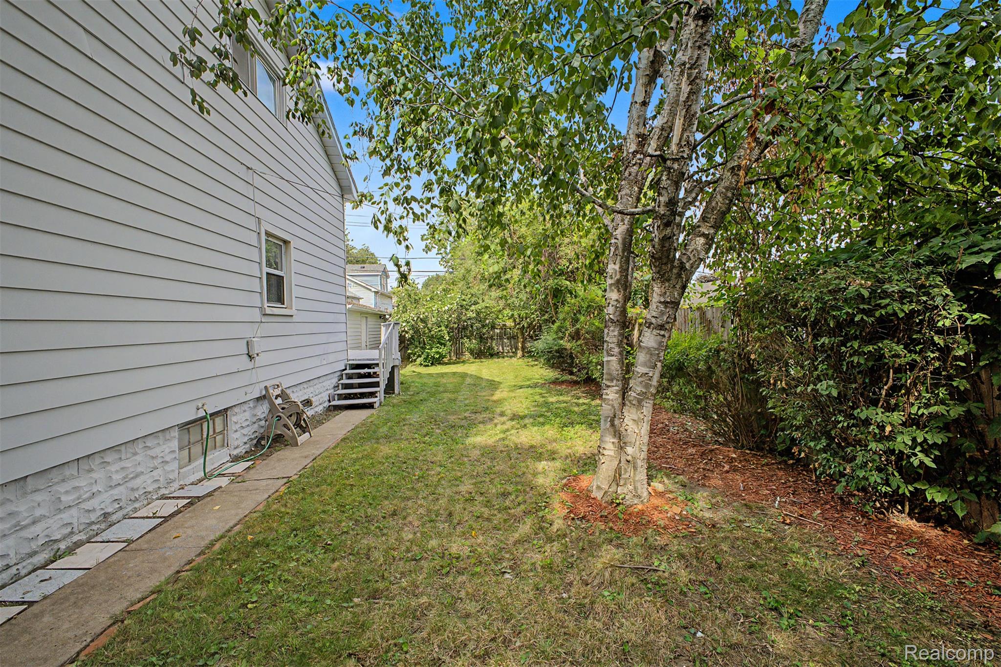 40 W Benson Street Property Photo 34