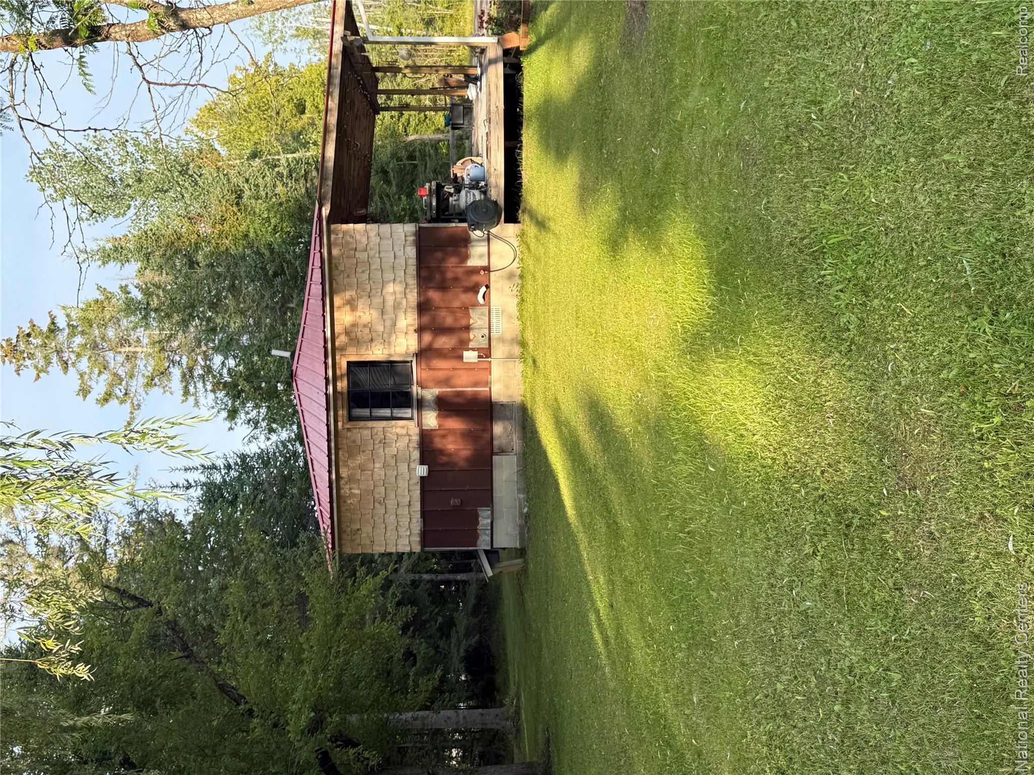 8018 Mielke Road Property Photo 1