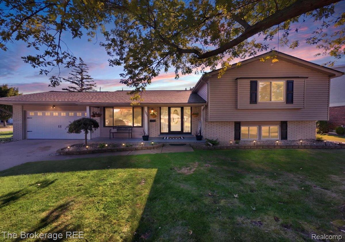 701 Salem Drive Property Photo 1