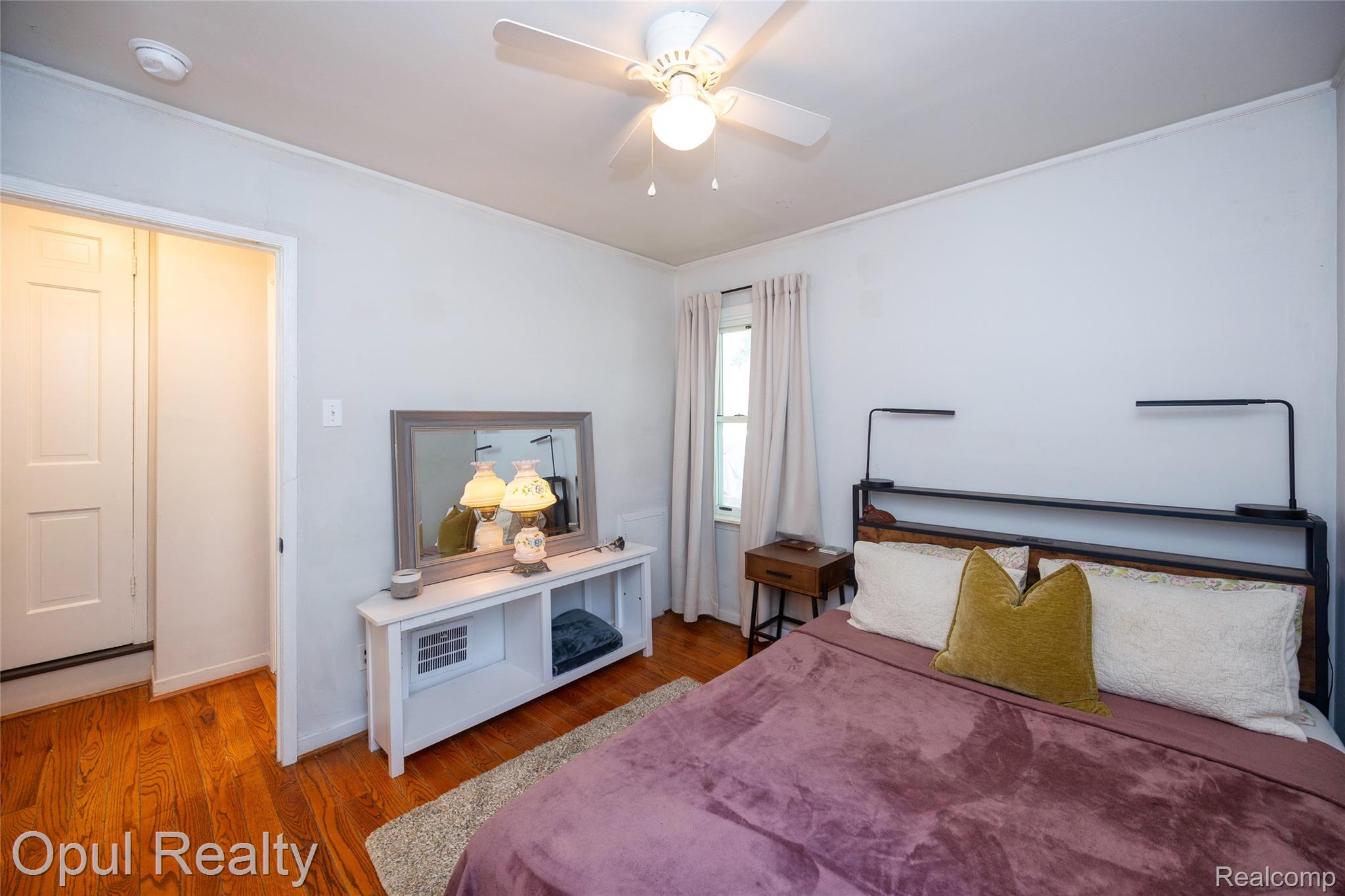 17520 Matthews Street Property Photo 17