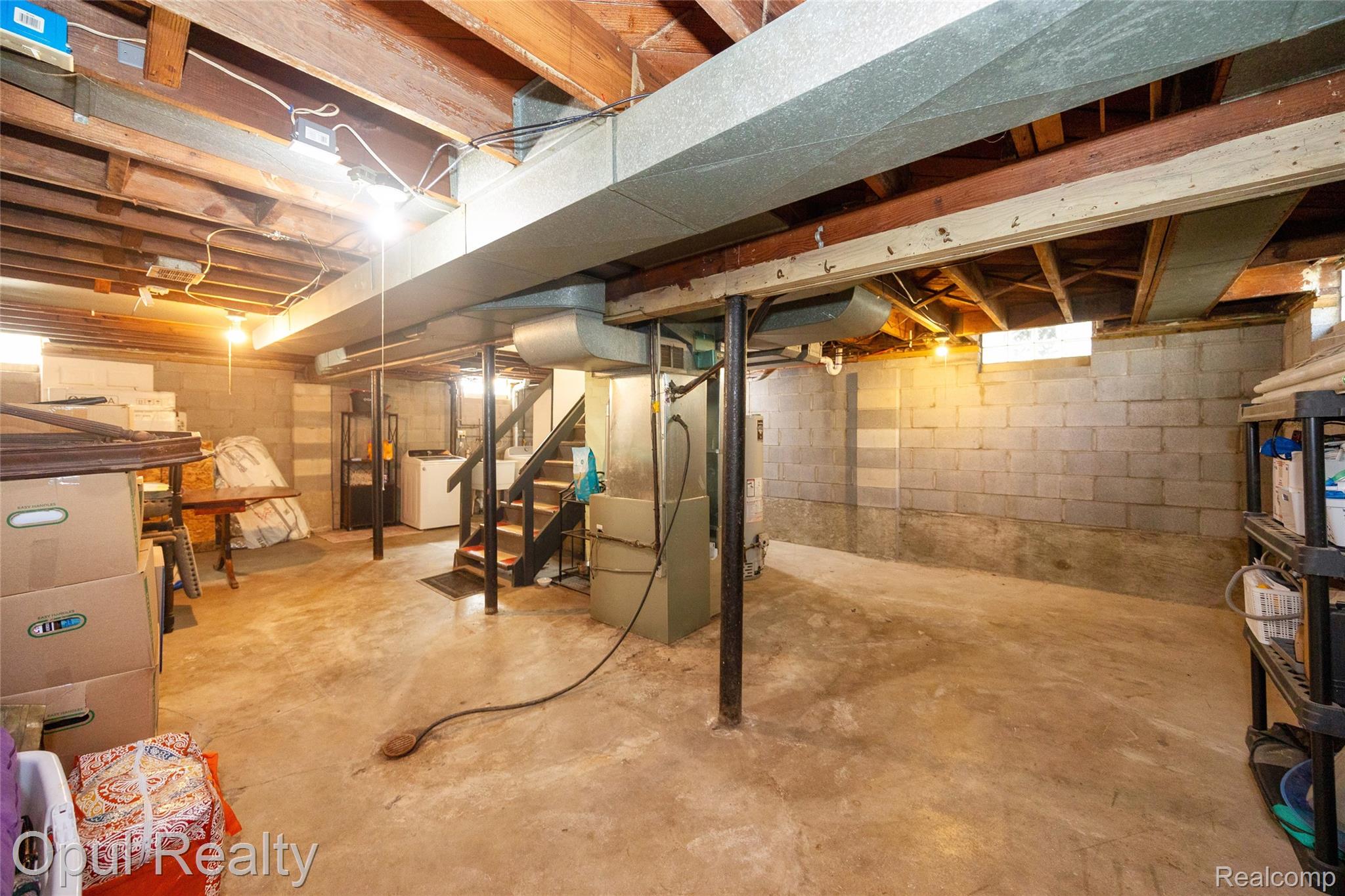 17520 Matthews Street Property Photo 28