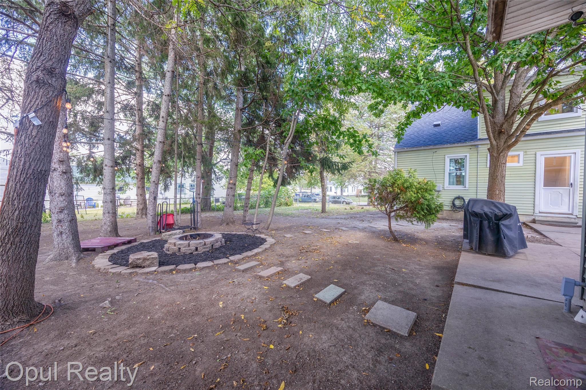 17520 Matthews Street Property Photo 34
