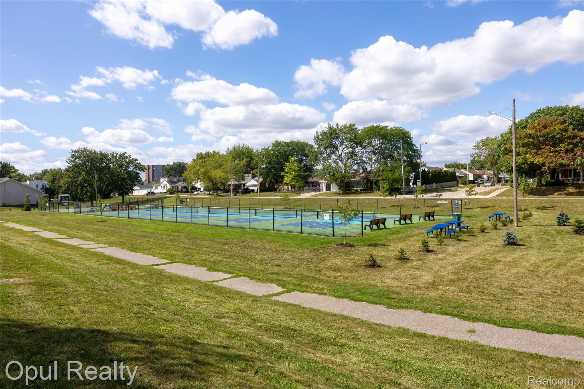17520 Matthews Street Property Photo 44
