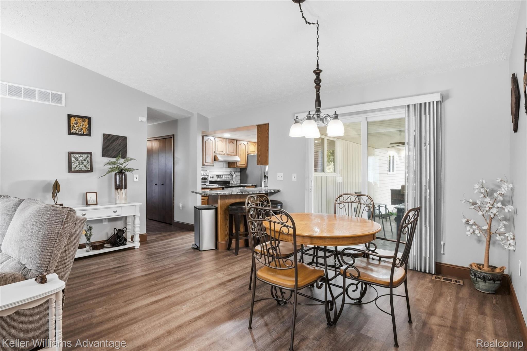 18701 Savage Road Property Photo 15