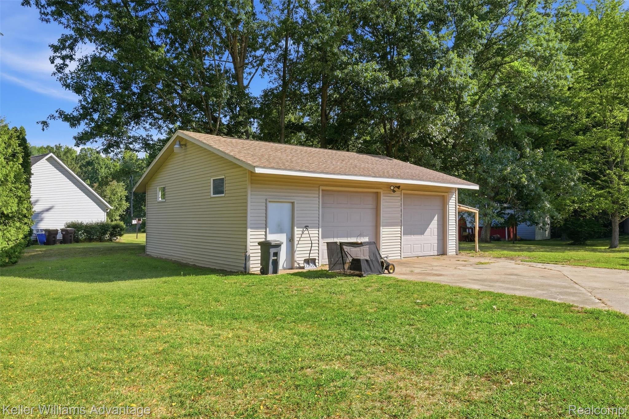18701 Savage Road Property Photo 38