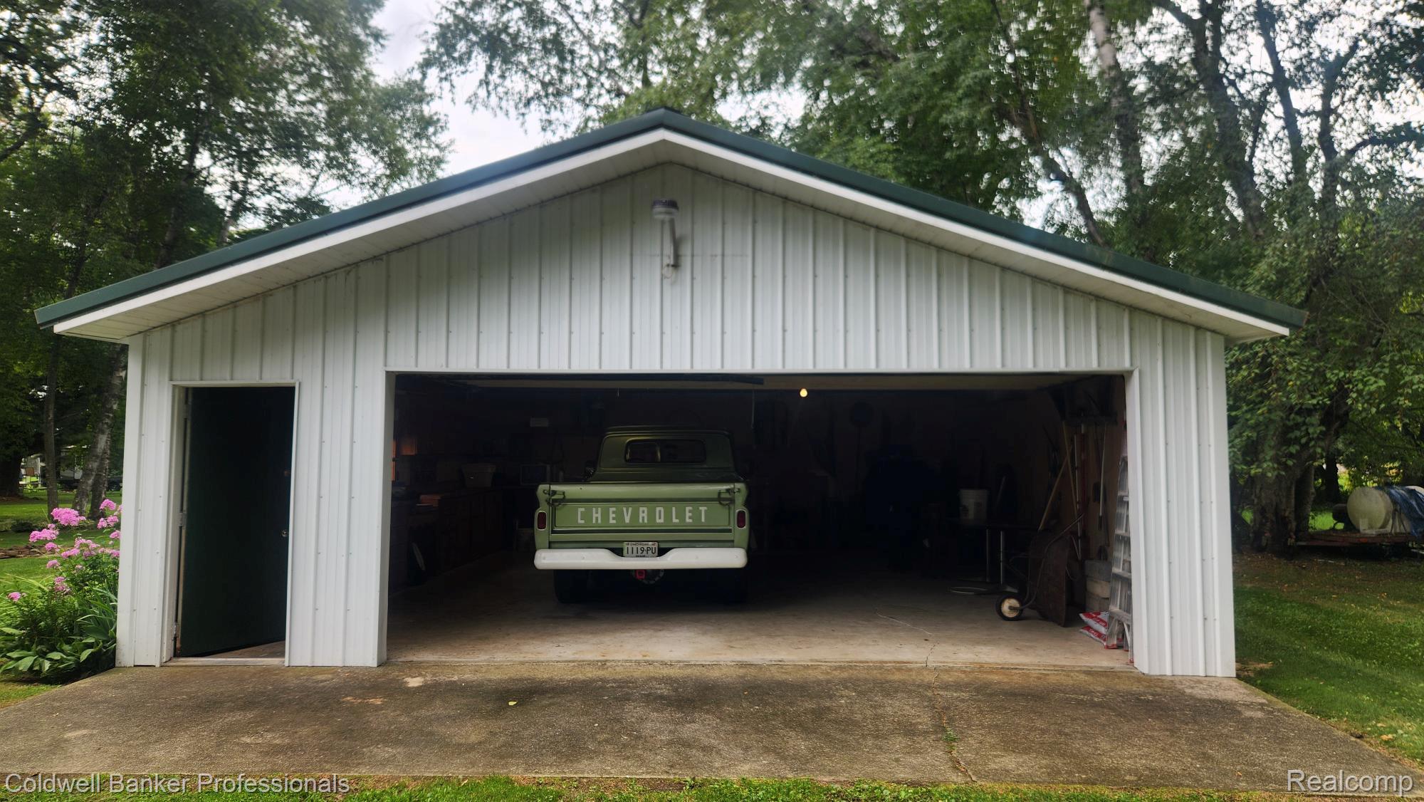 3300 Pointe Aux Barques Road Property Photo 4