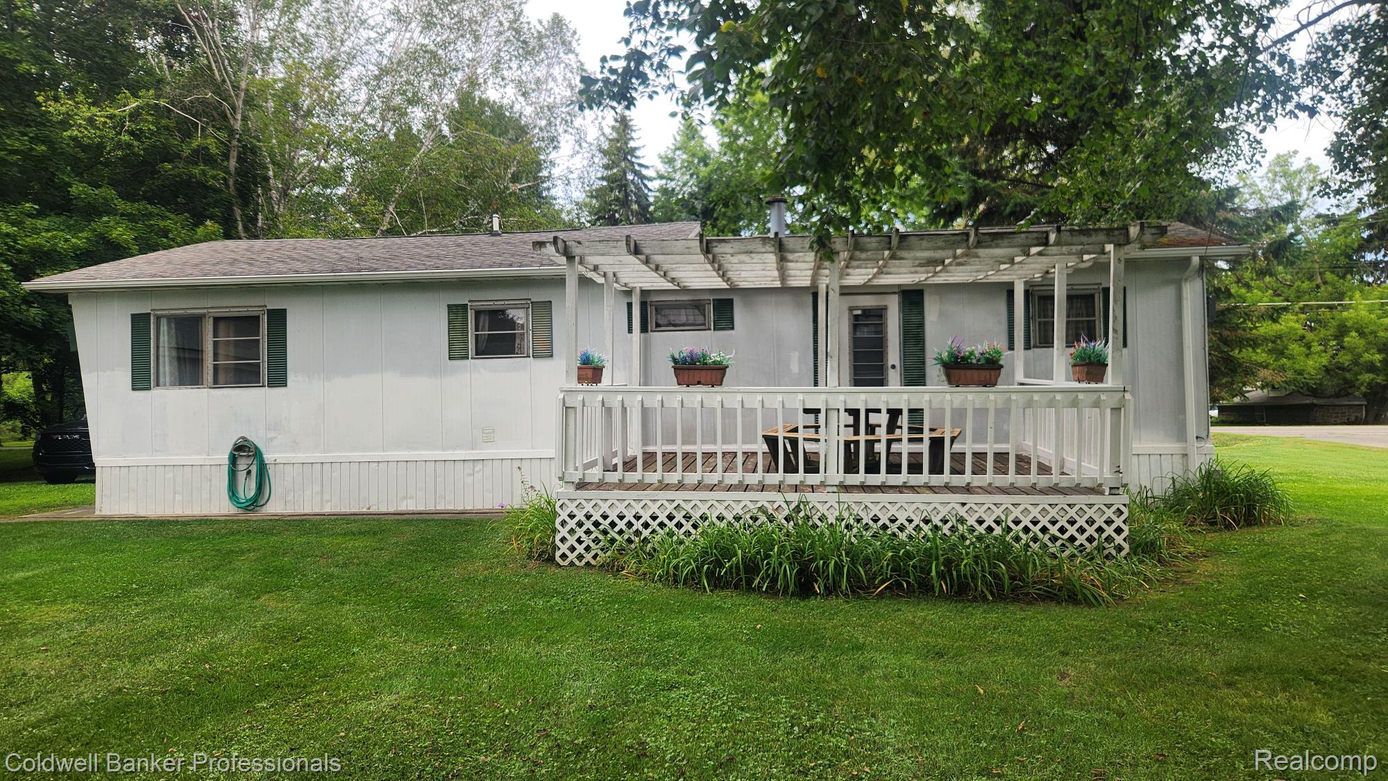 3300 Pointe Aux Barques Road Property Photo 23