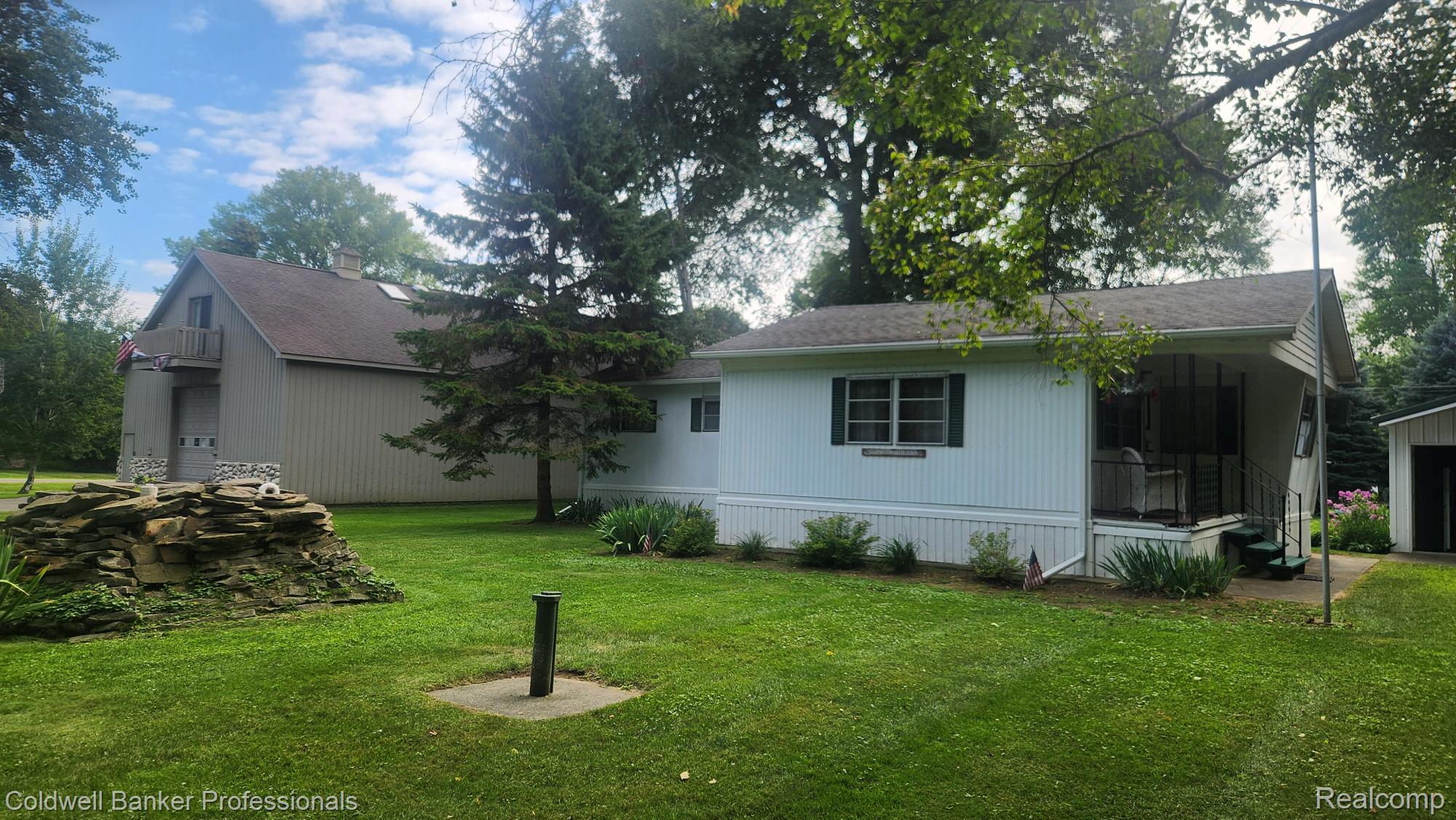 3300 Pointe Aux Barques Road Property Photo 26