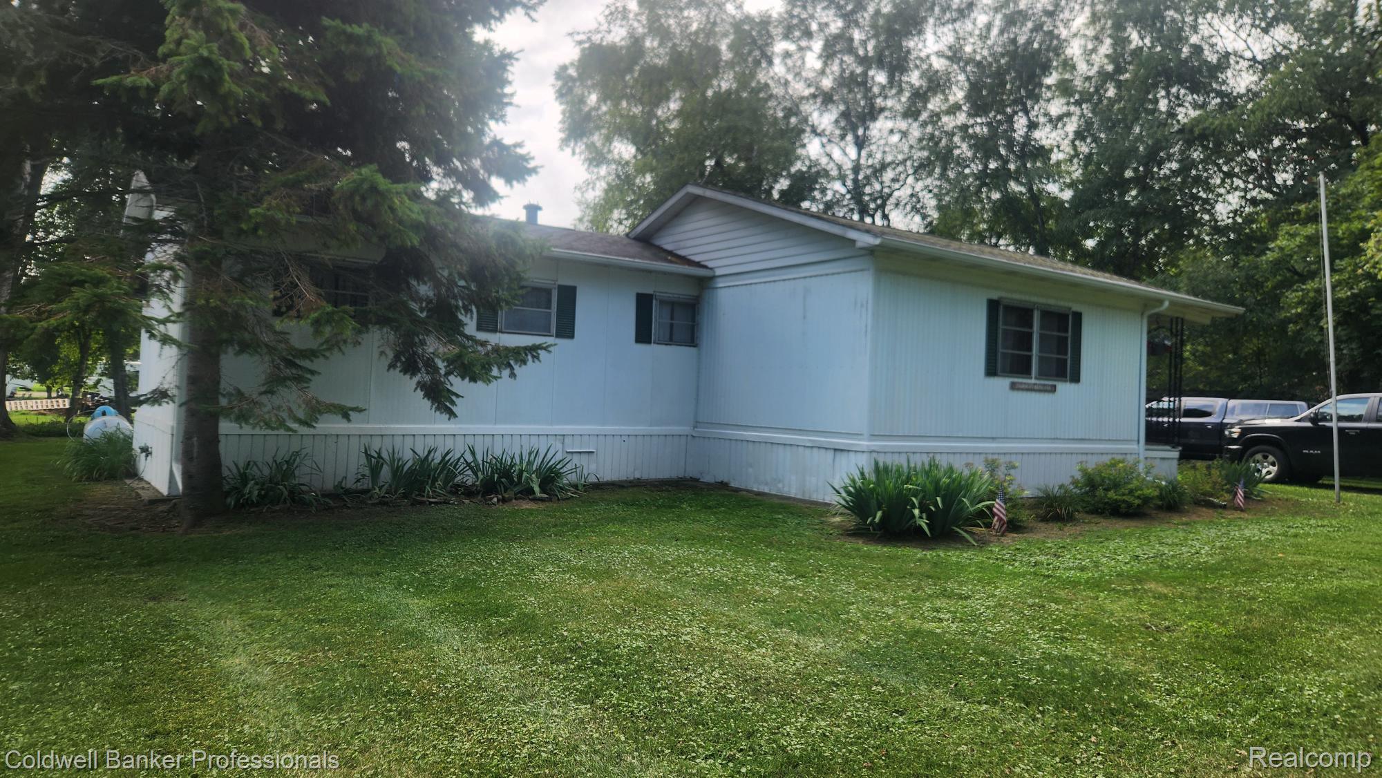 3300 Pointe Aux Barques Road Property Photo 27