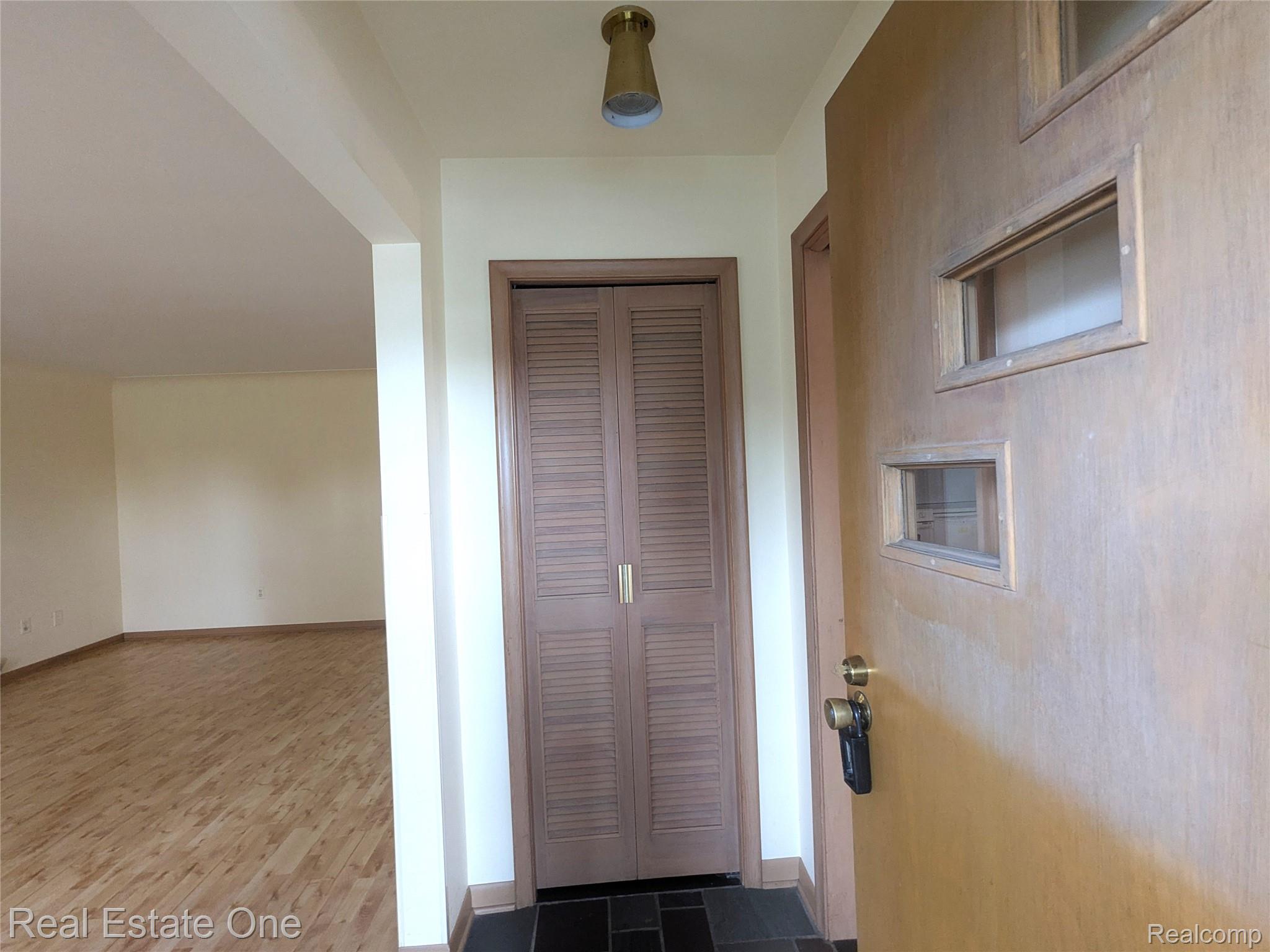 16034 Hauss Avenue Property Photo 2