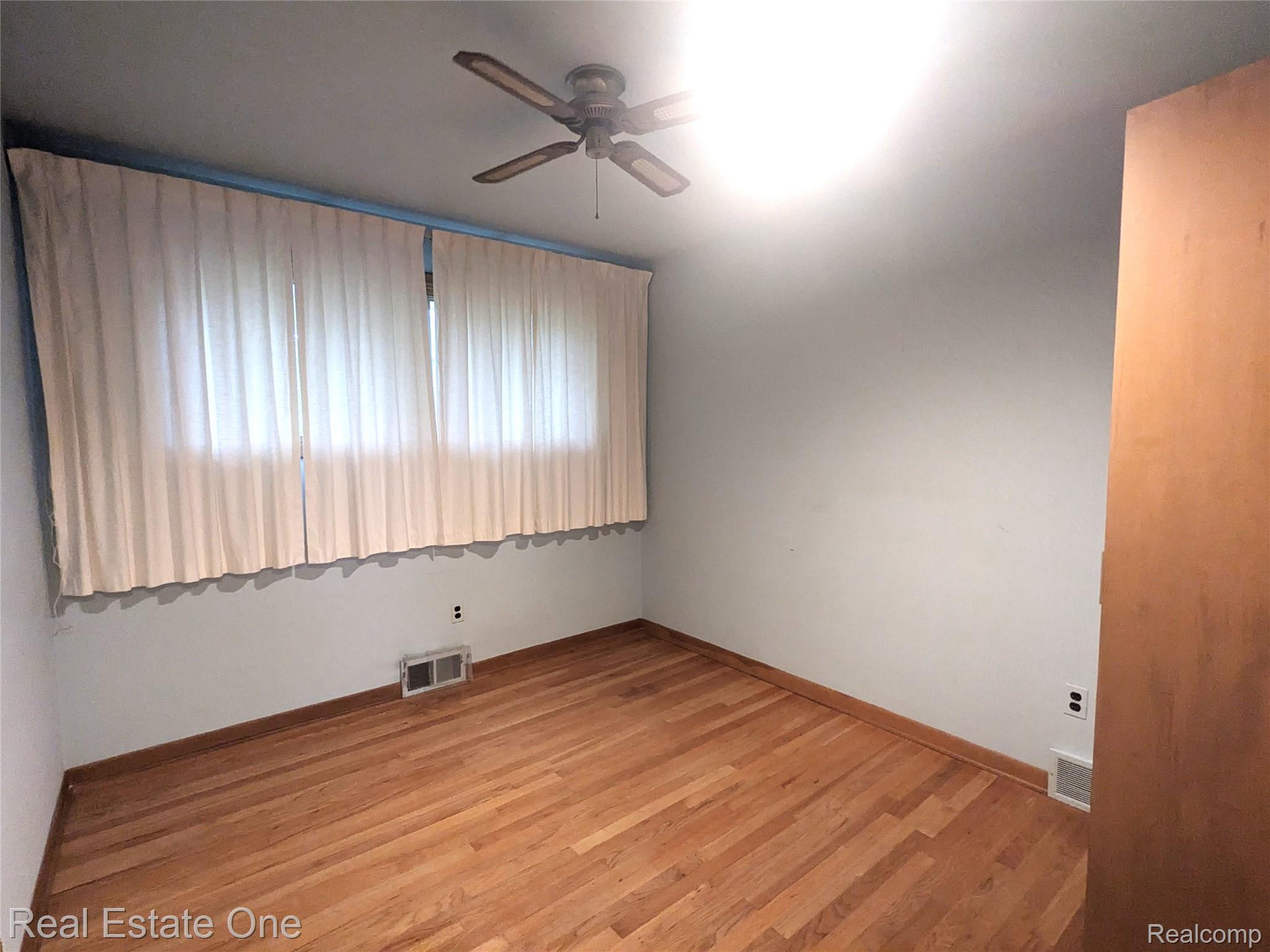 16034 Hauss Avenue Property Photo 18