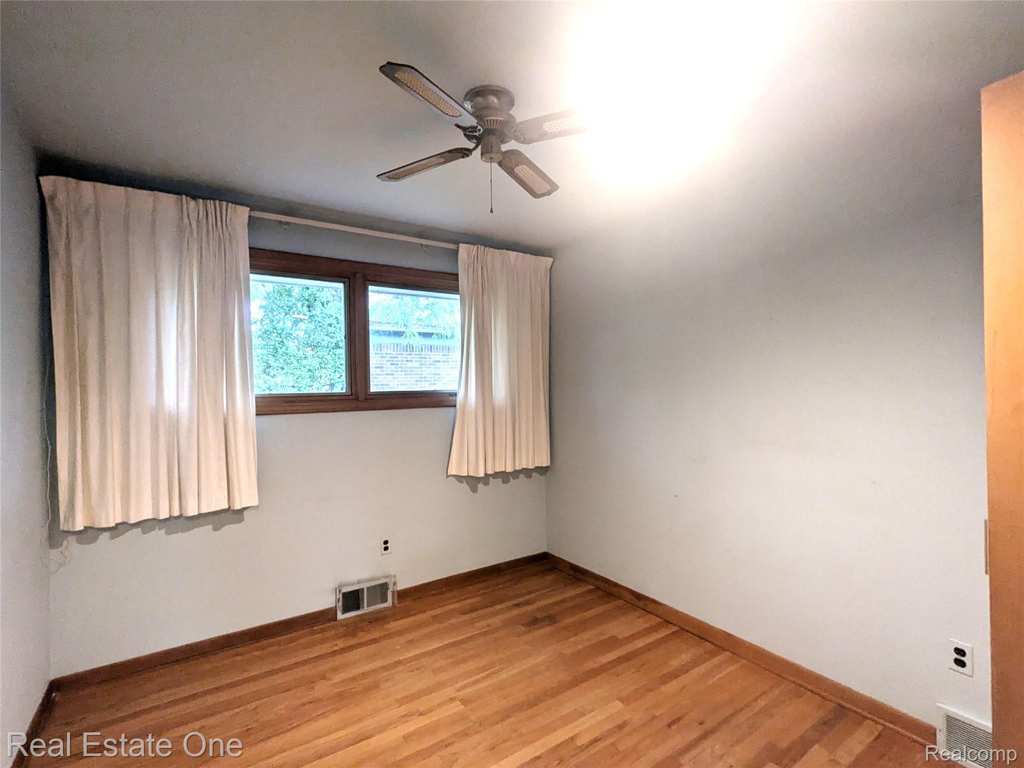 16034 Hauss Avenue Property Photo 19