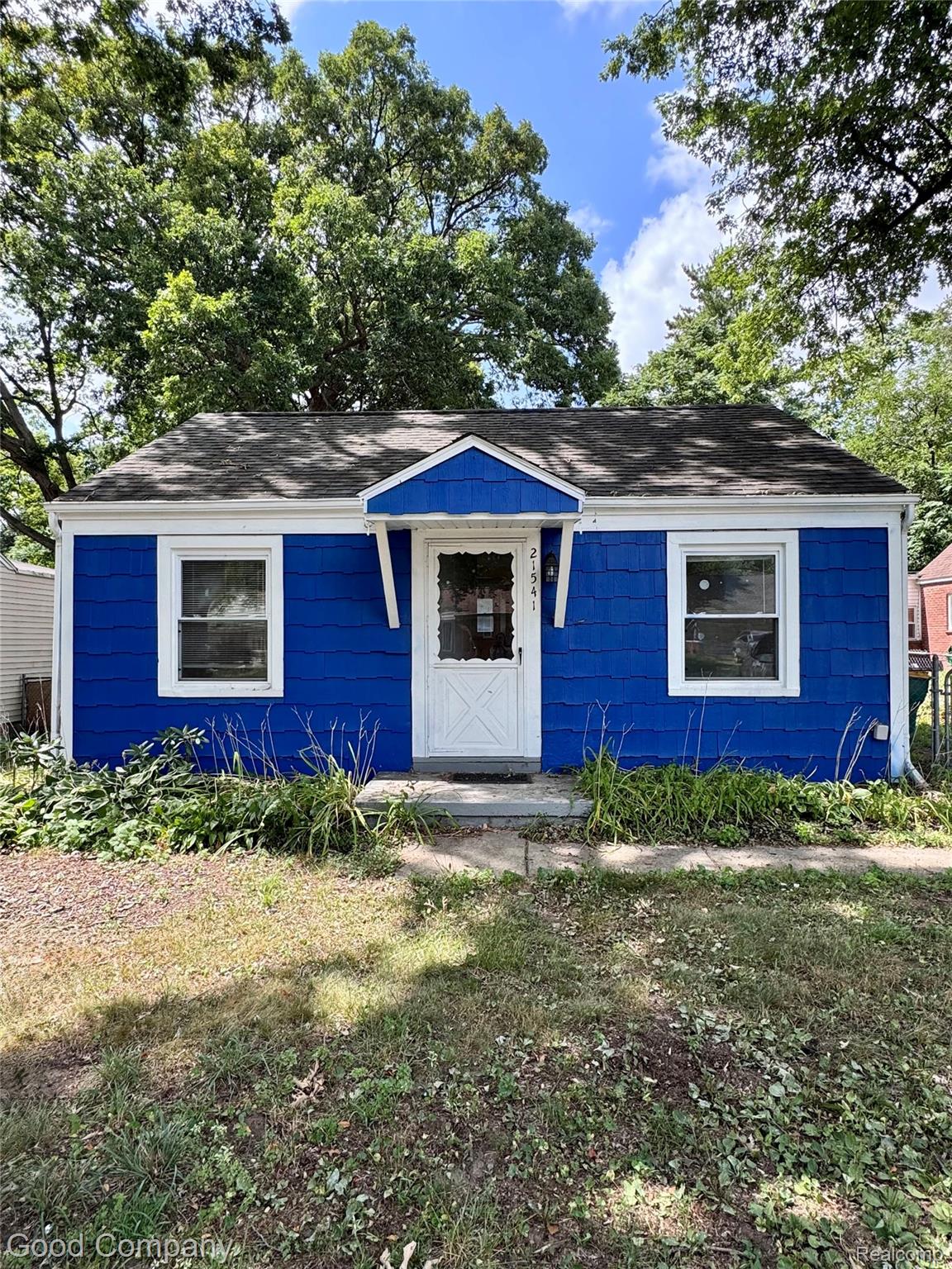21541 Collingham Avenue Property Photo 1