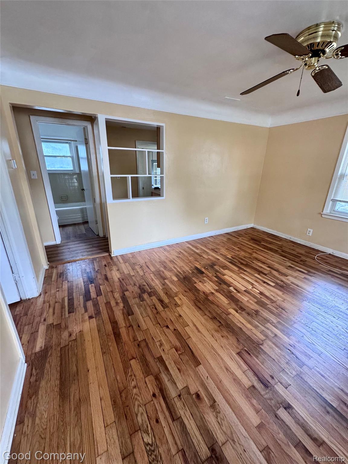 21541 Collingham Avenue Property Photo 3