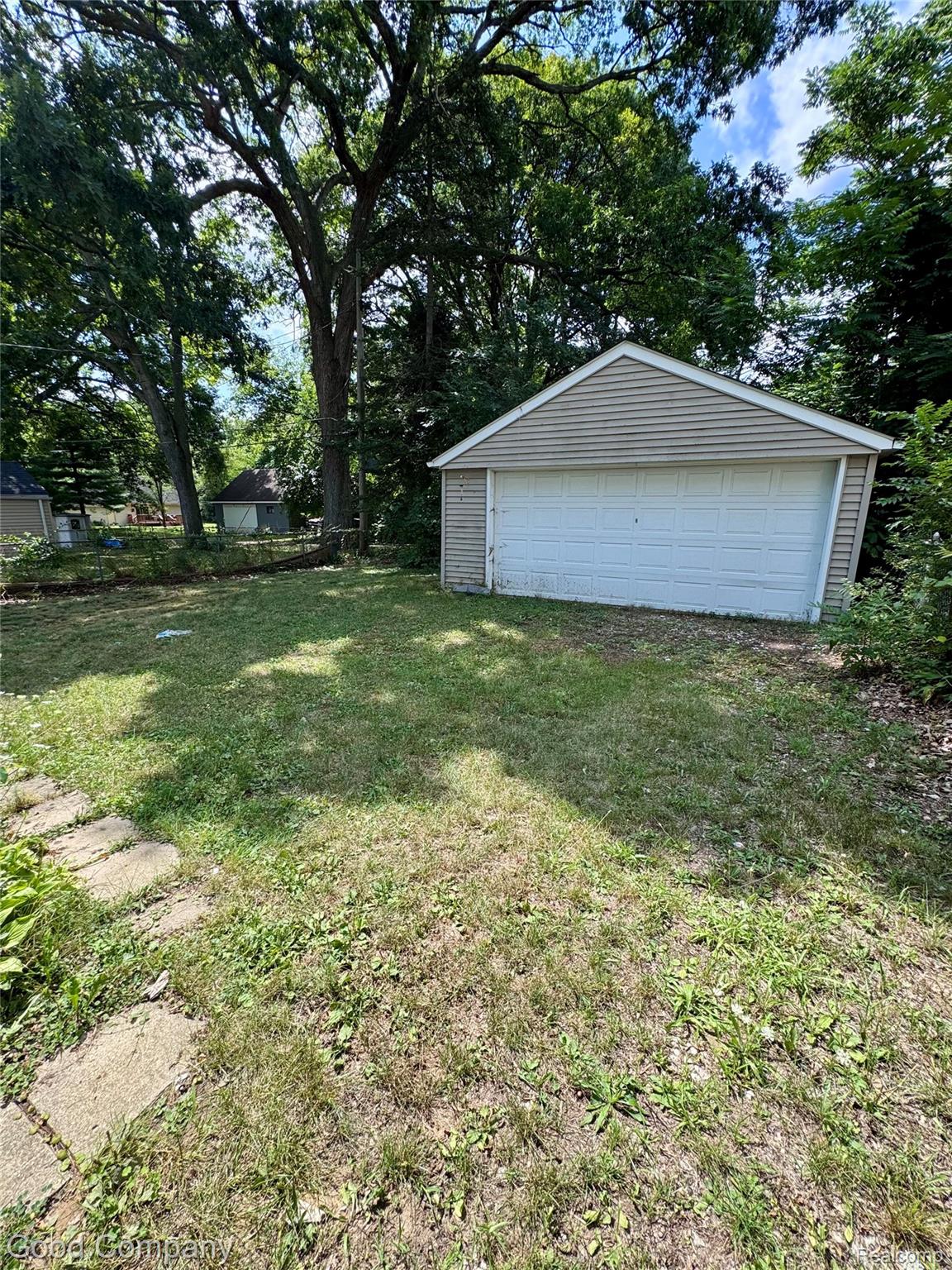 21541 Collingham Avenue Property Photo 12