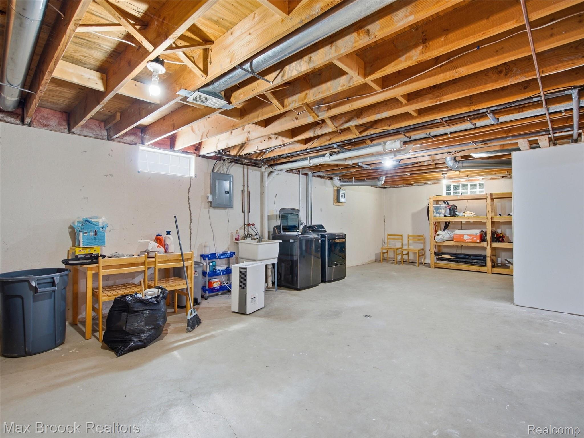 22134 Pleasant Street Property Photo 19