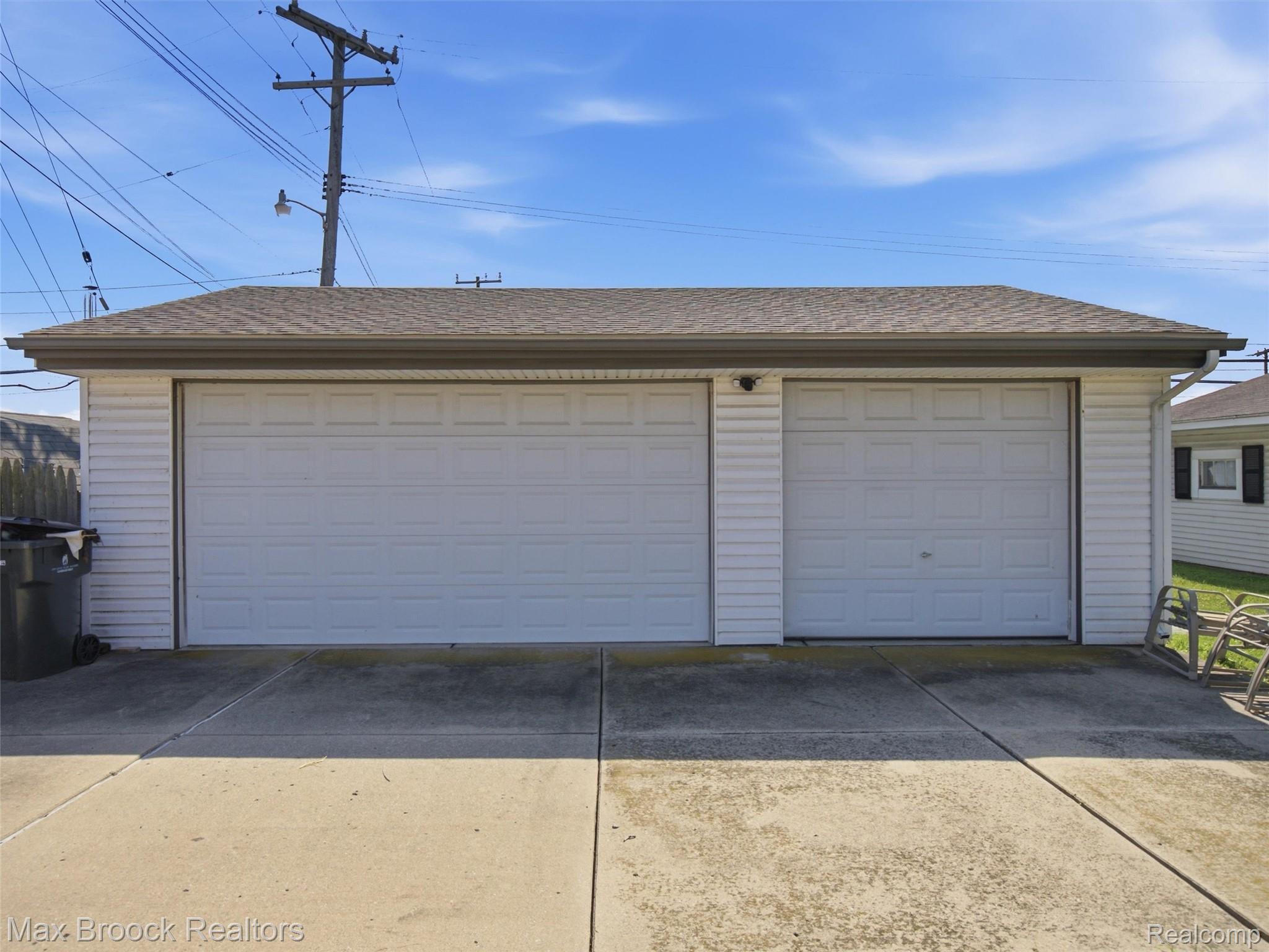 22134 Pleasant Street Property Photo 25