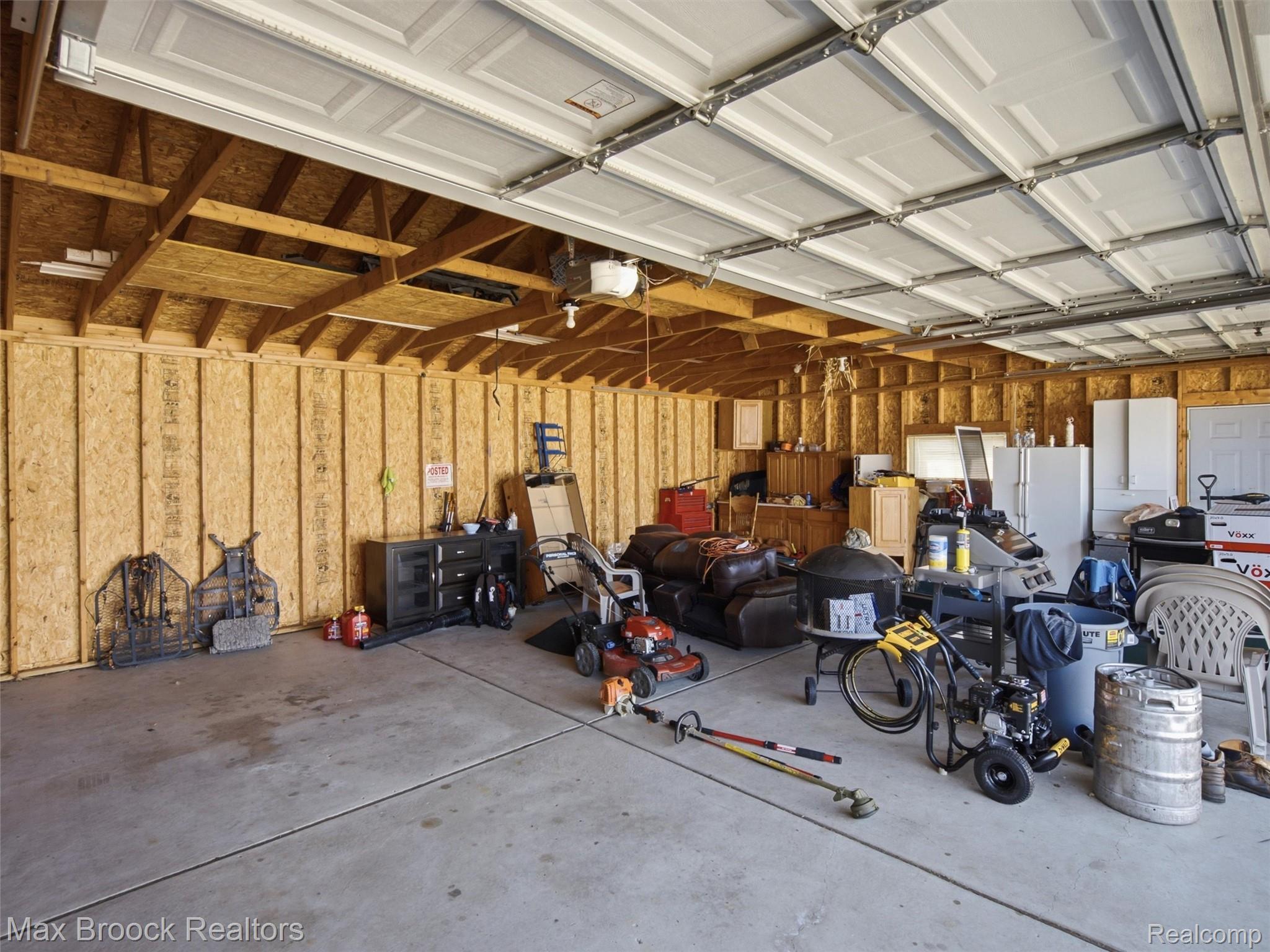 22134 Pleasant Street Property Photo 28