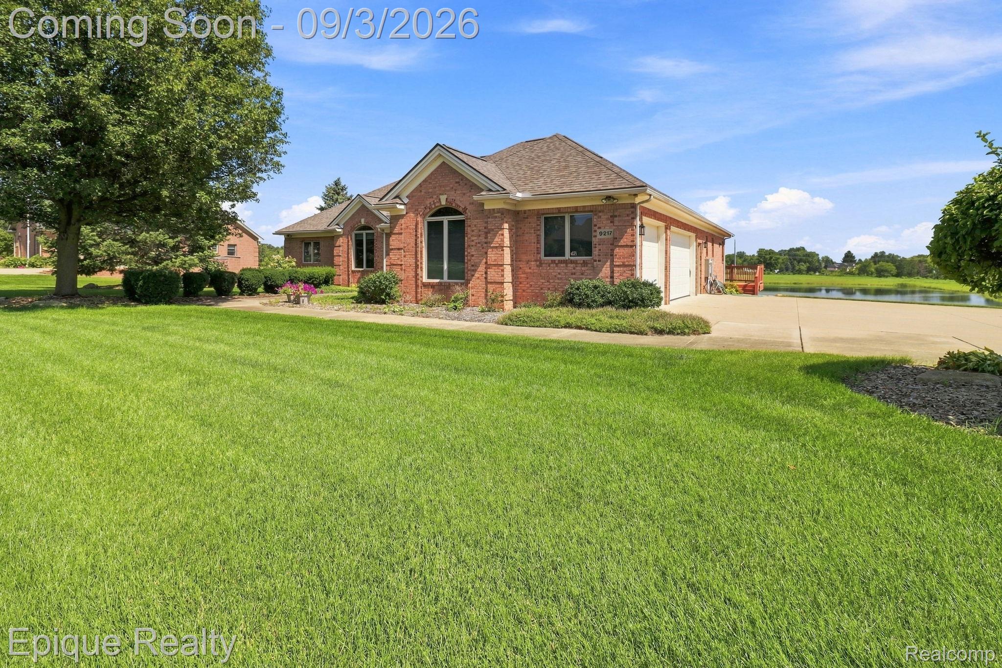 9217 Mirage Lake Drive Property Photo 1
