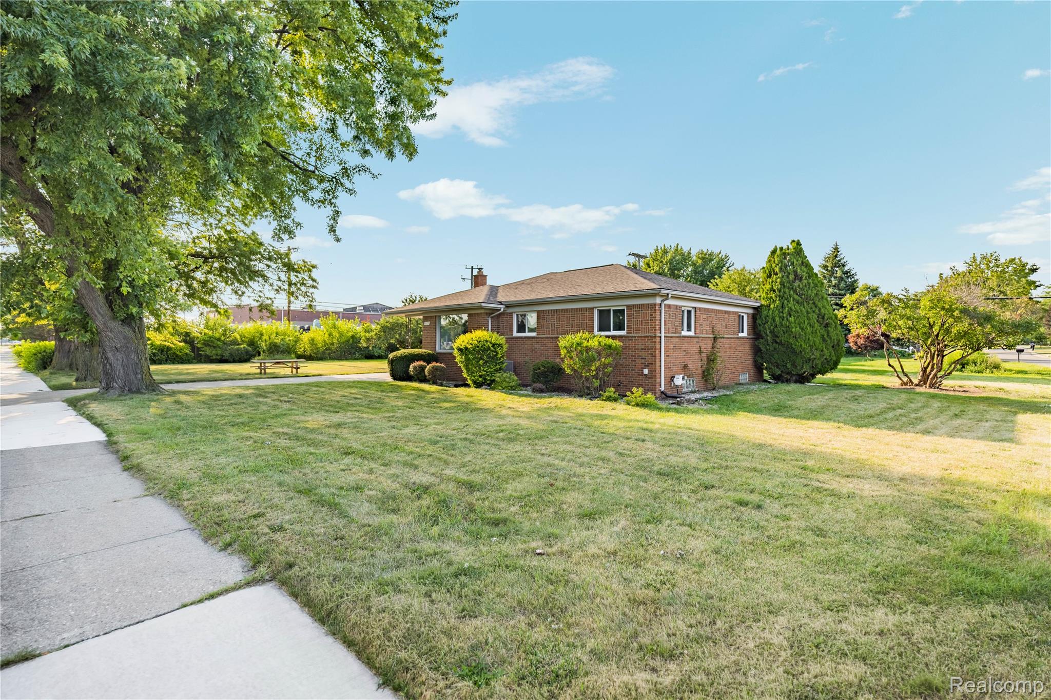 8527 Metropolitan Parkway Property Photo 6
