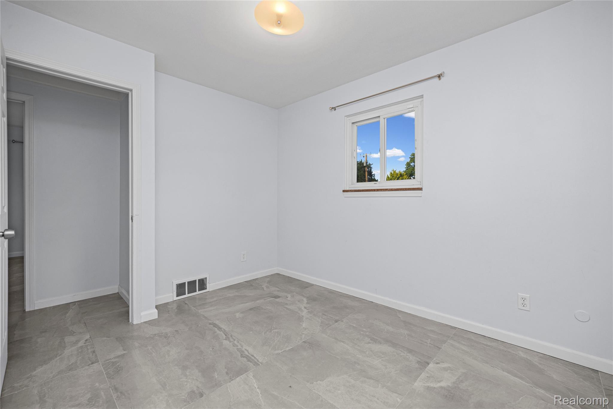 8527 Metropolitan Parkway Property Photo 33