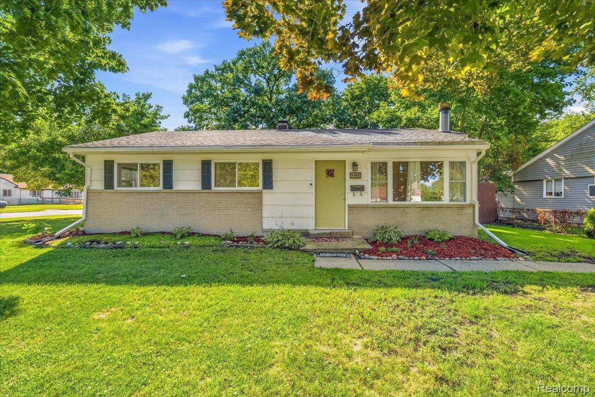 1482 Blossom Avenue Property Photo 3
